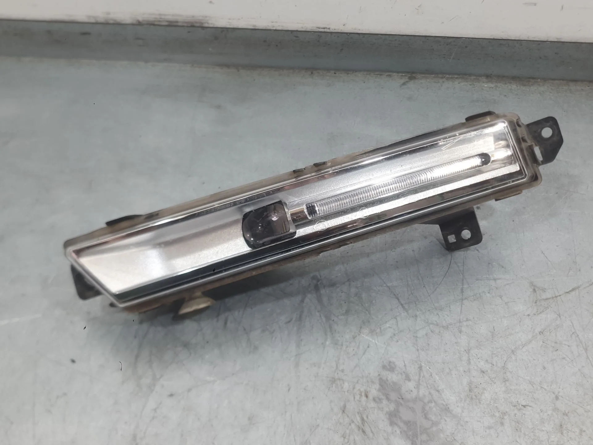 Piloto Delantero Izquierdo para Jaguar F-Pace (X761)