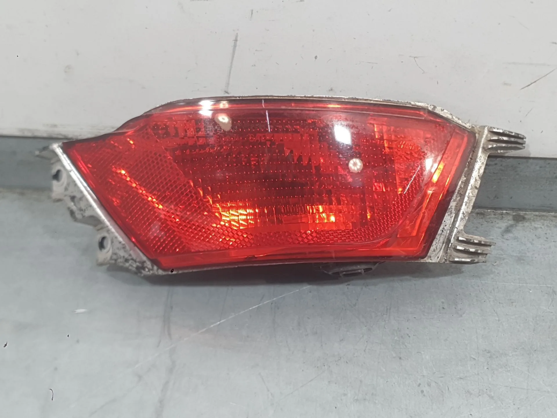 Piloto Trasero Derecho Paragolpes para Jaguar F-Pace (X761)