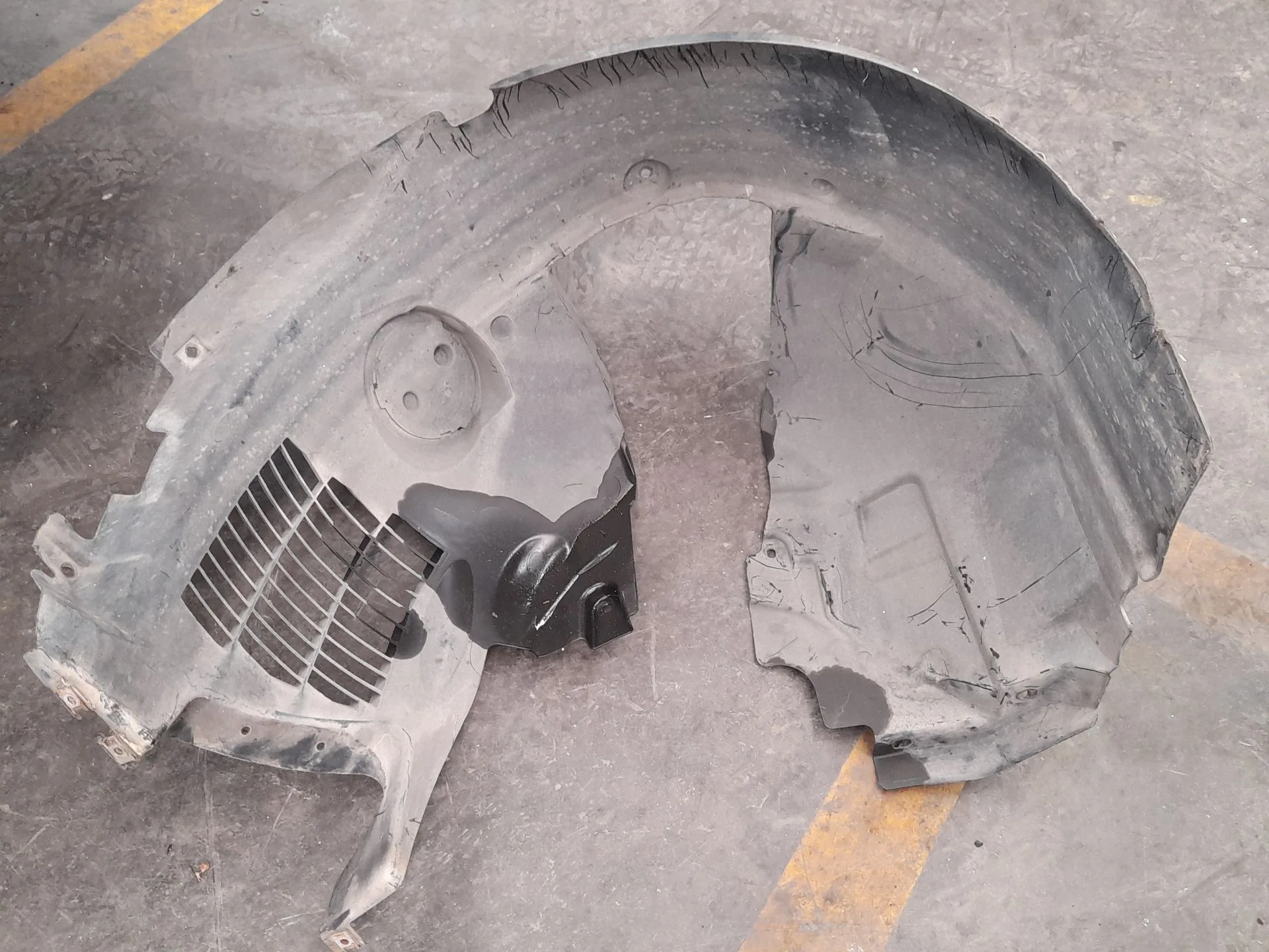 Plastico Pase Rueda Del. Dch. para Jaguar F-Pace (X761)