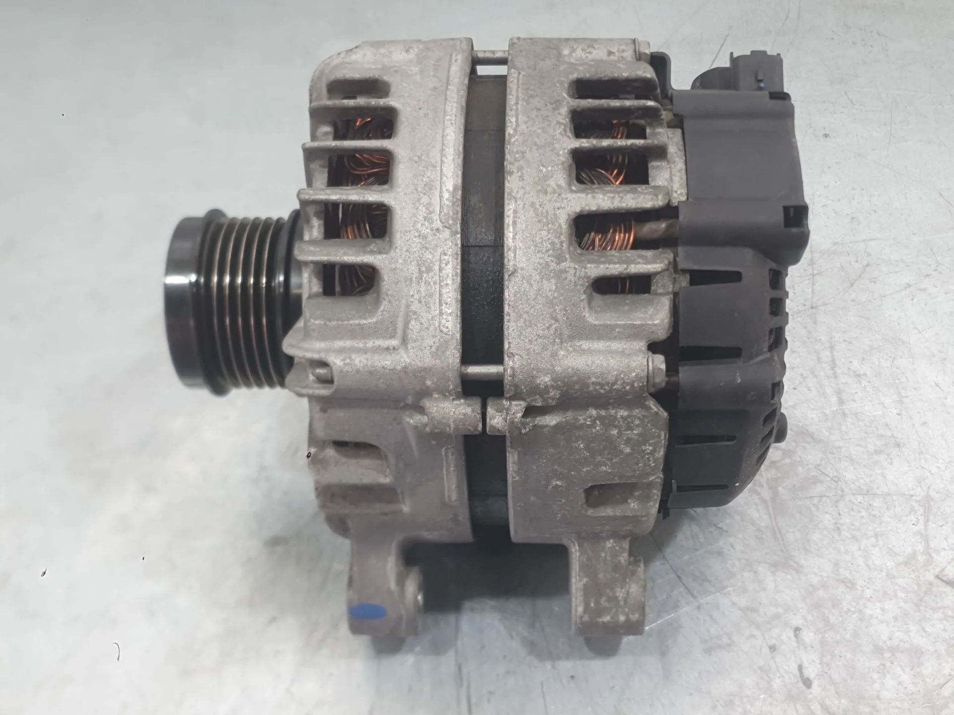 Alternador para Citroën C-Elysee (Dd_)