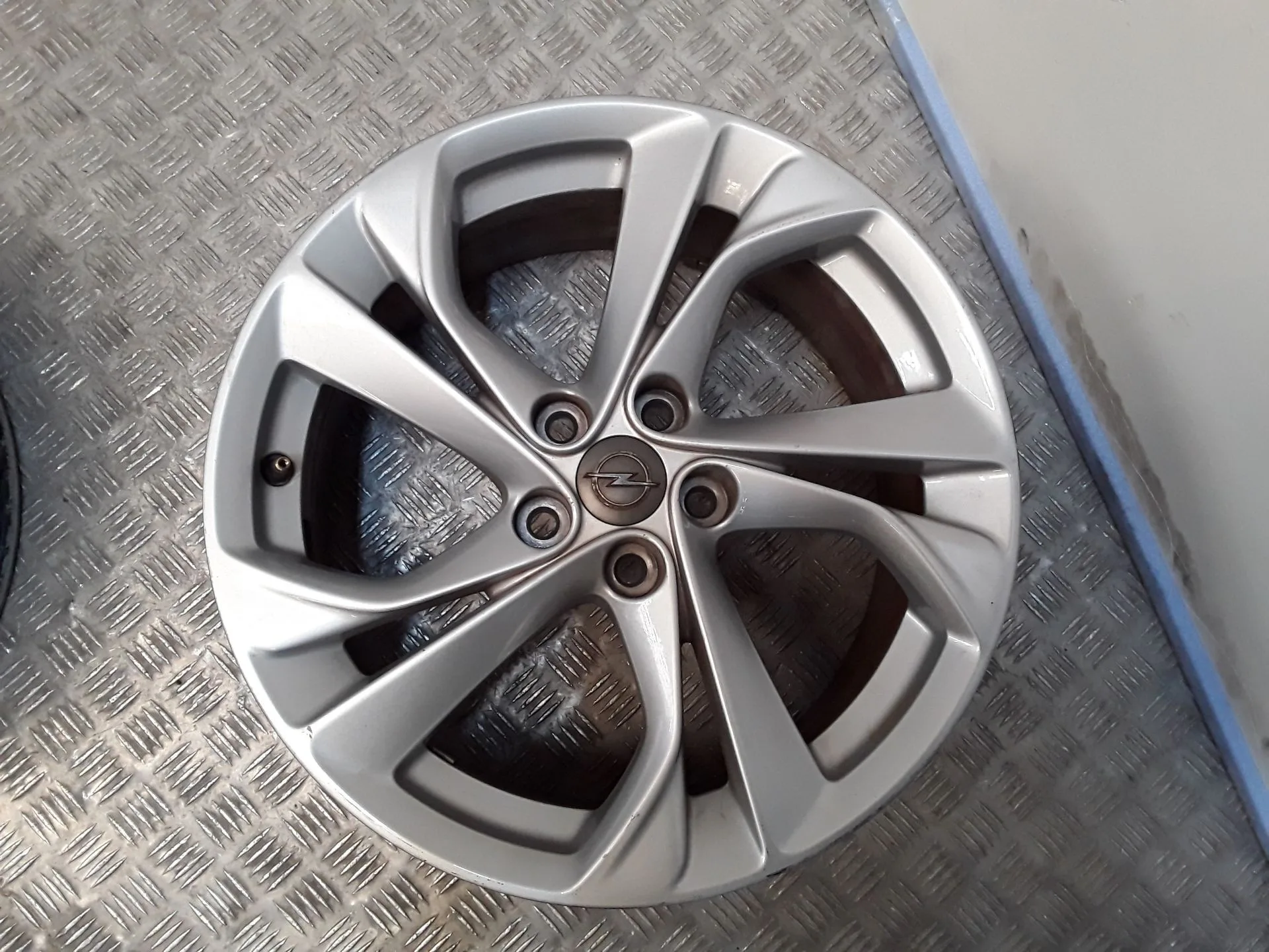 Juego Llantas Aluminio para Opel Astra K (B16)