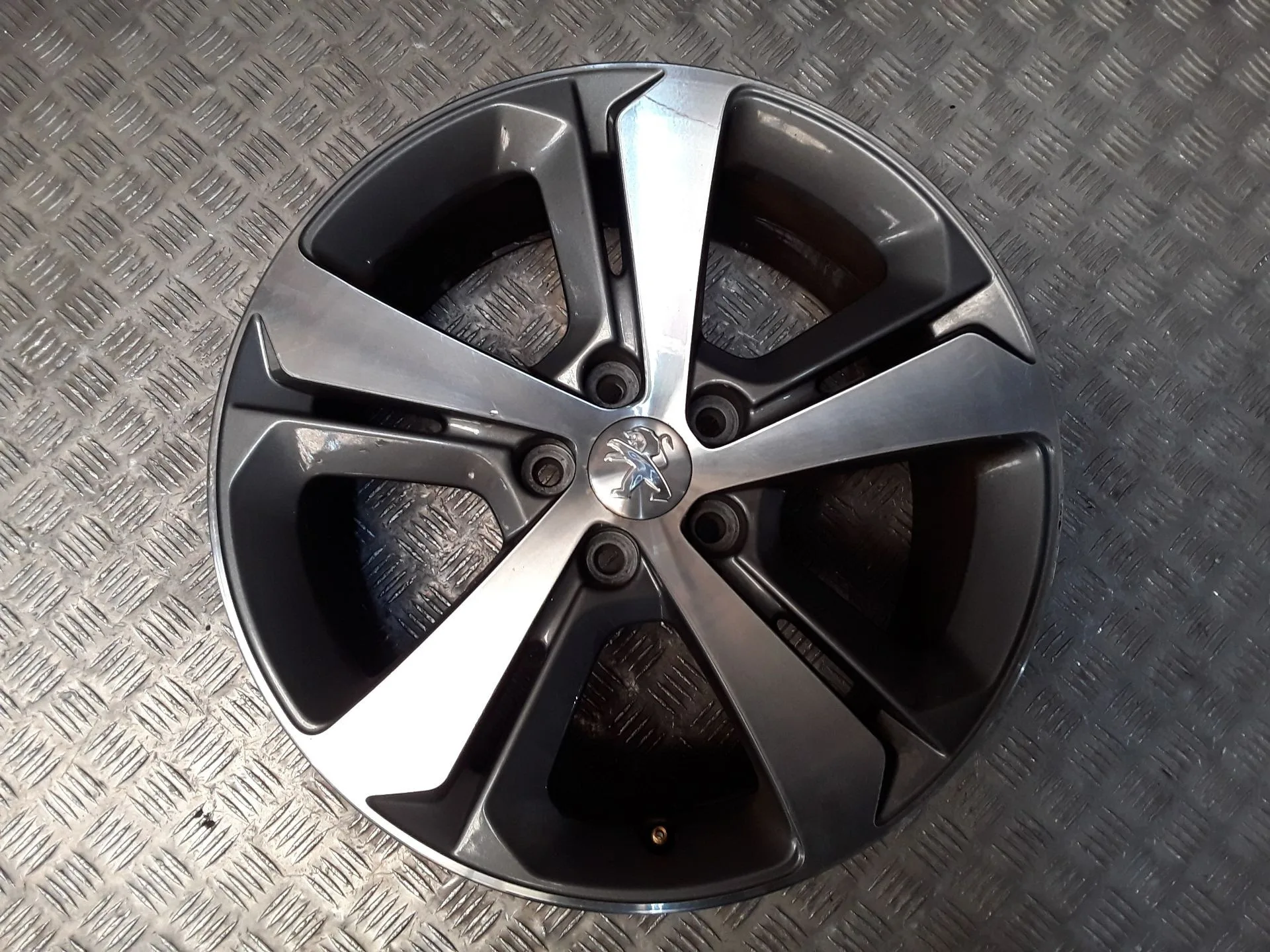 Llanta Aluminio para Peugeot 2008 I (Cu_)