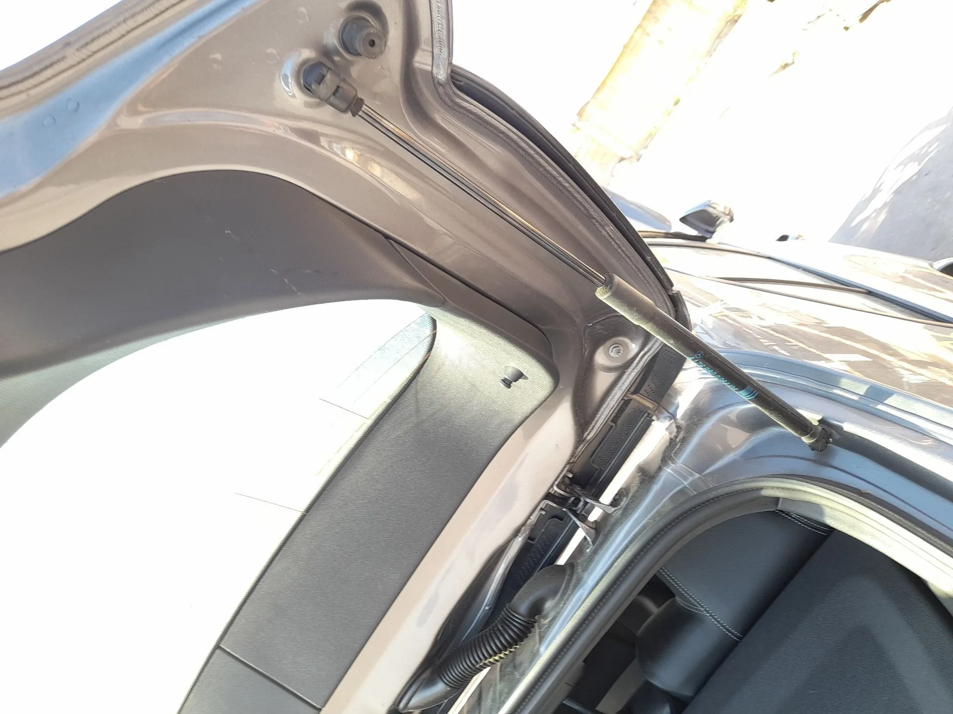 Amortiguadores Maletero / Porton para Mercedes-Benz Clase A (W176)