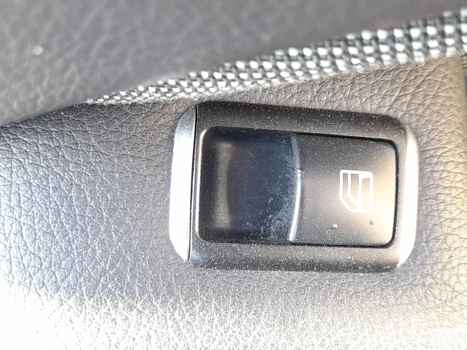 Mando Elevalunas Delantero Derecho para Mercedes-Benz Clase A (W176)