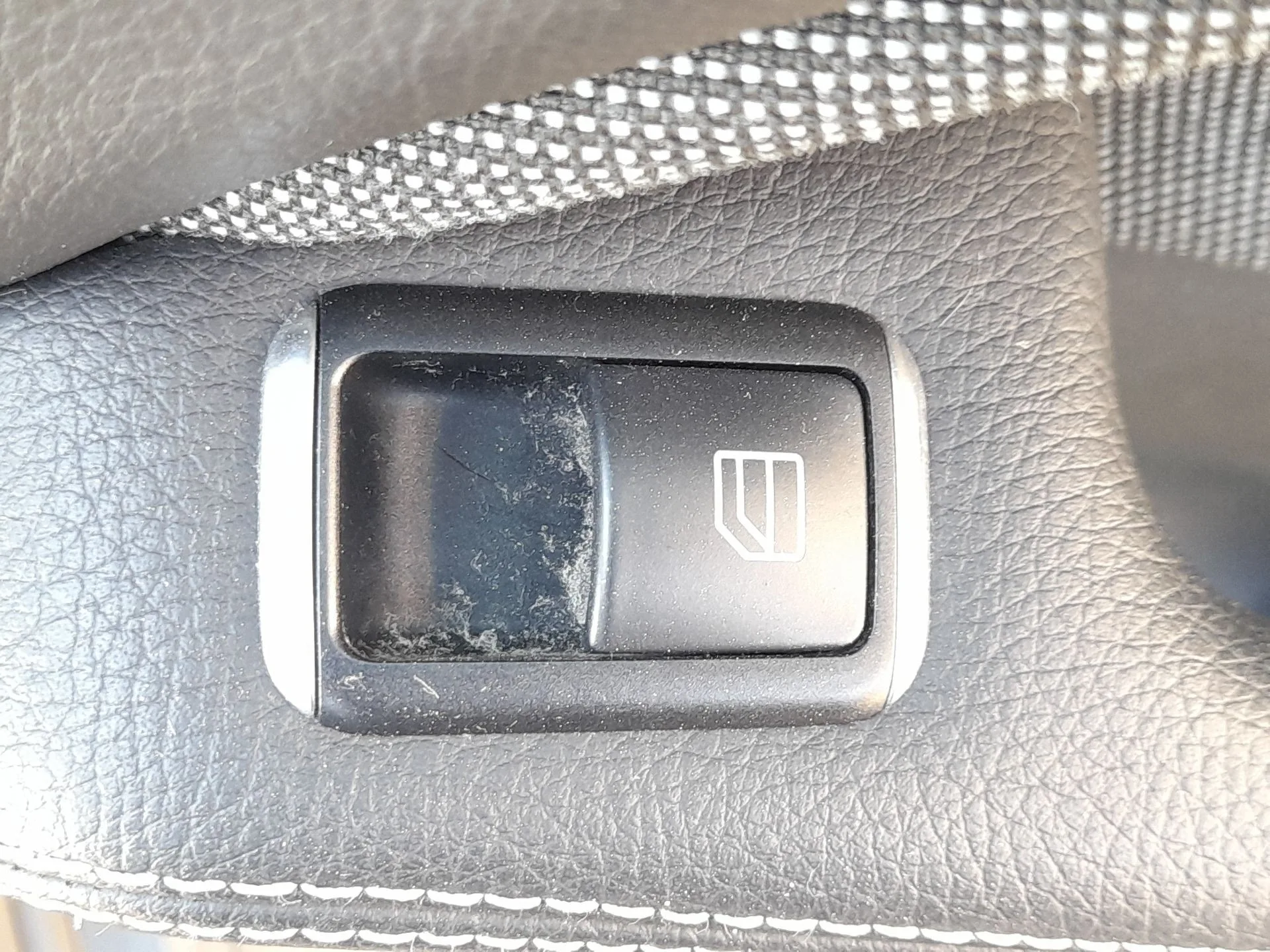 Mando Elevalunas Trasero Derecho para Mercedes-Benz Clase A (W176)