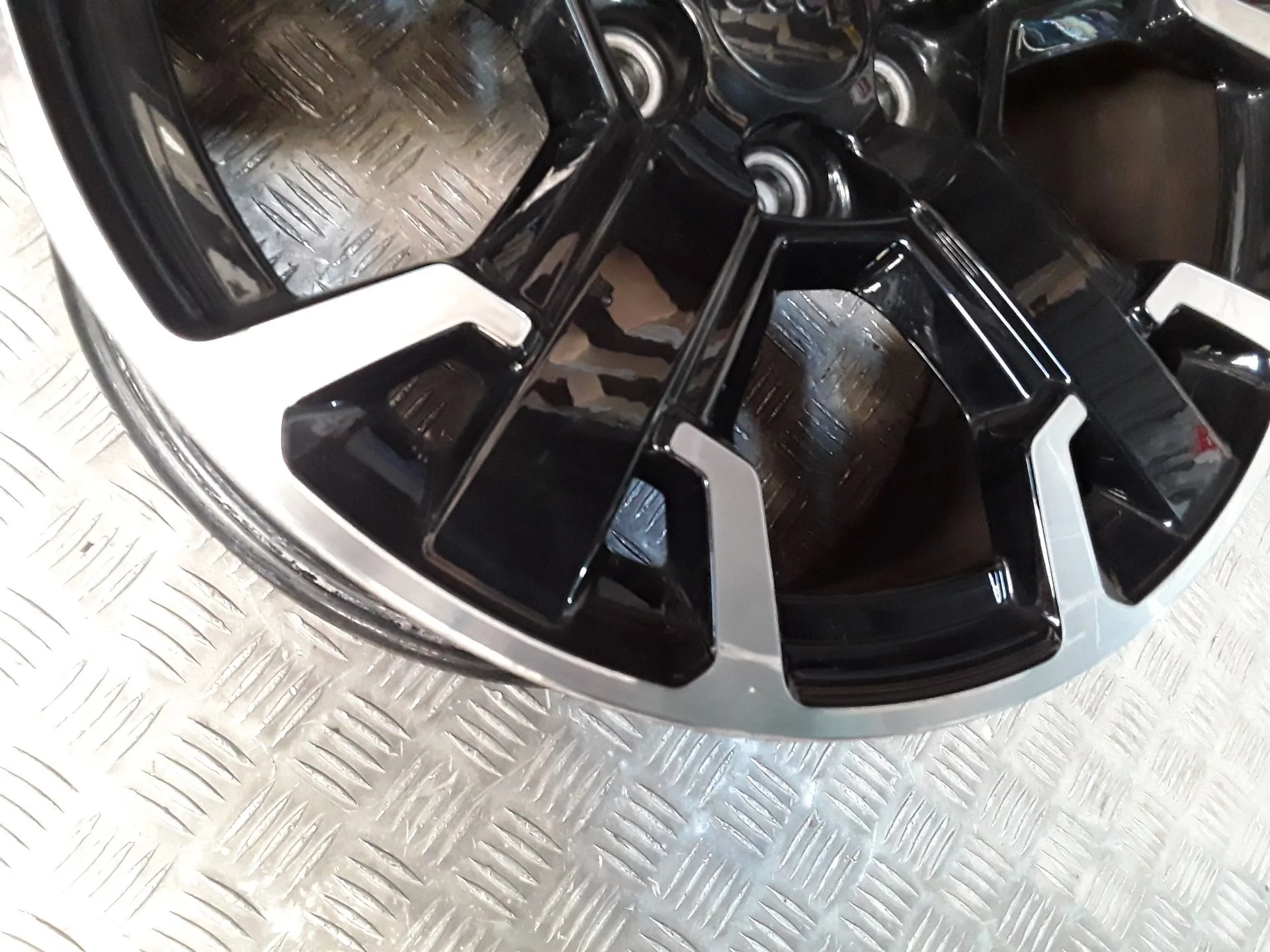 Juego Llantas Aluminio para Jeep Renegade Suv (Bu, B1, Bv)