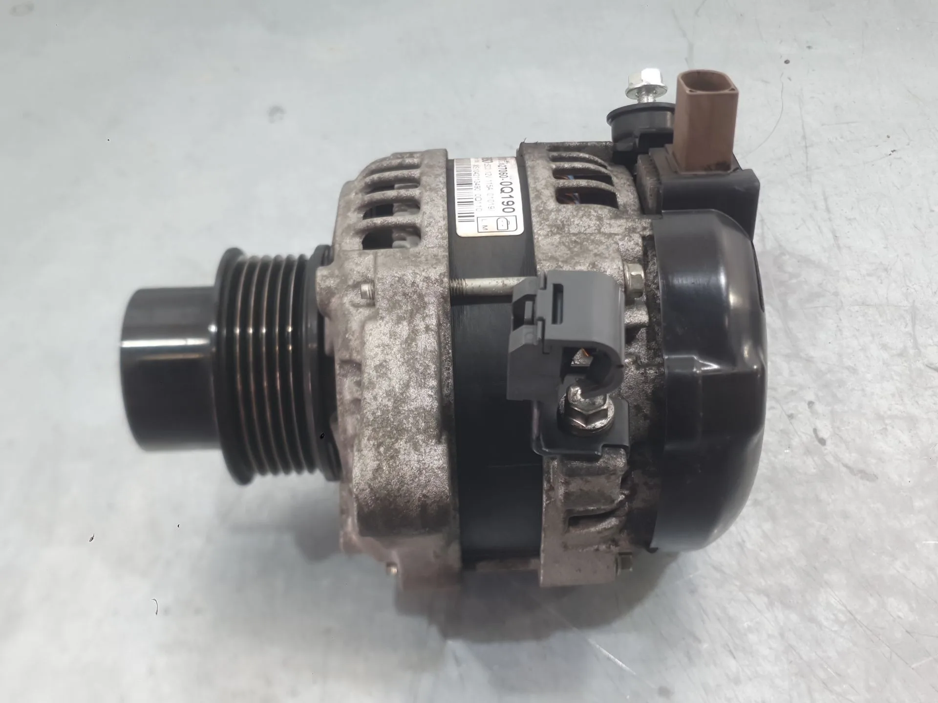 Alternador para Toyota Aygo (_B4_)
