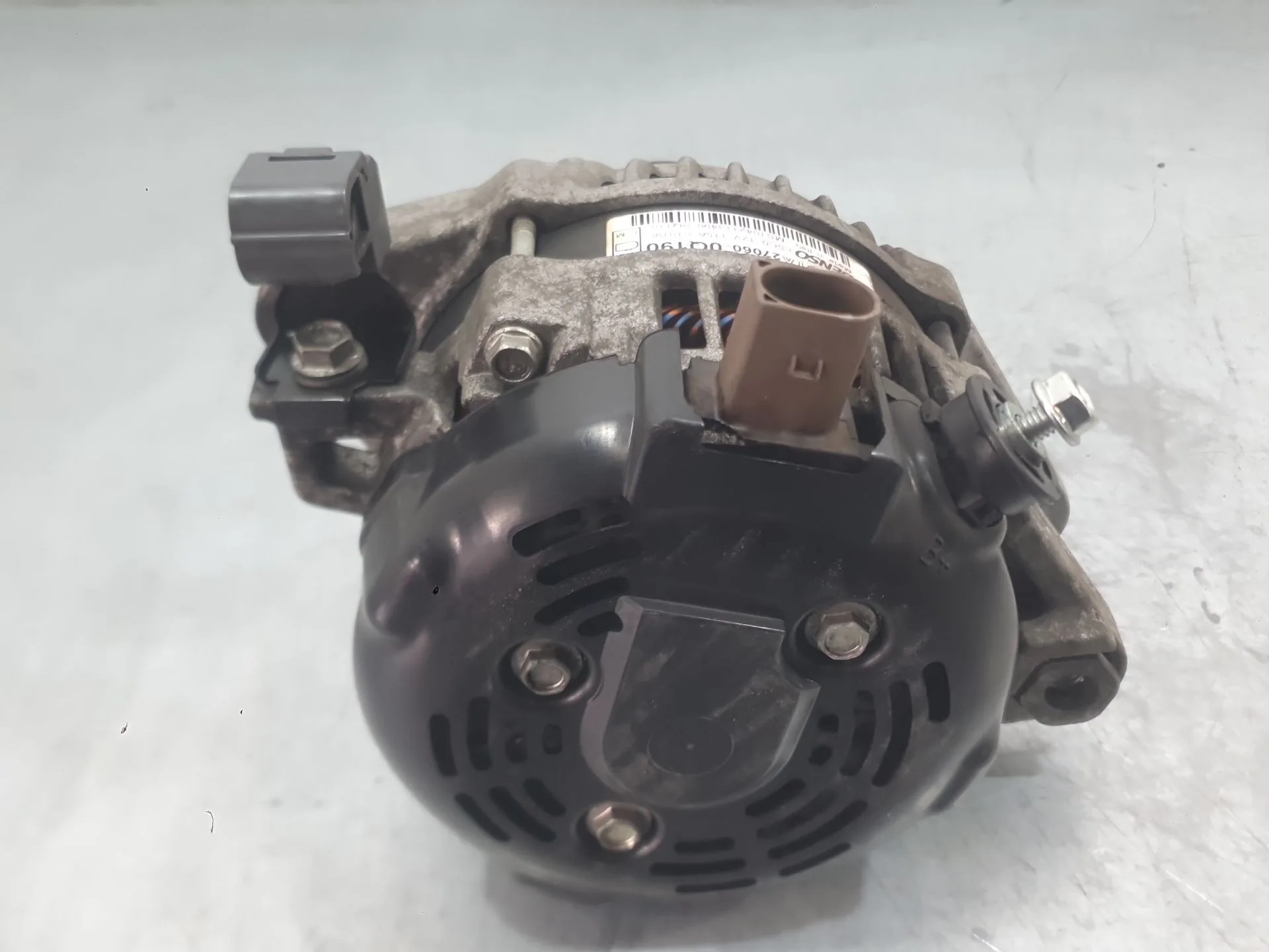 Alternador para Toyota Aygo (_B4_)