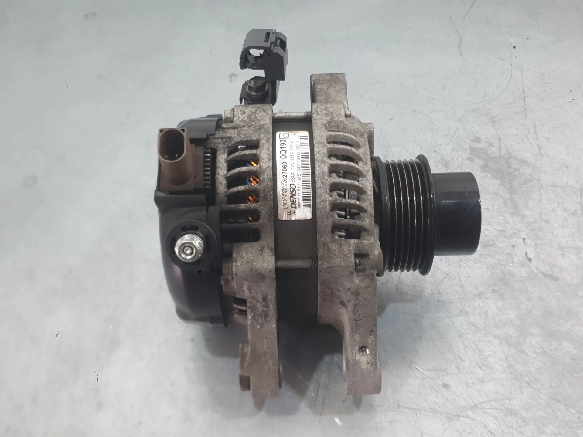 Alternador para Toyota Aygo (_B4_)