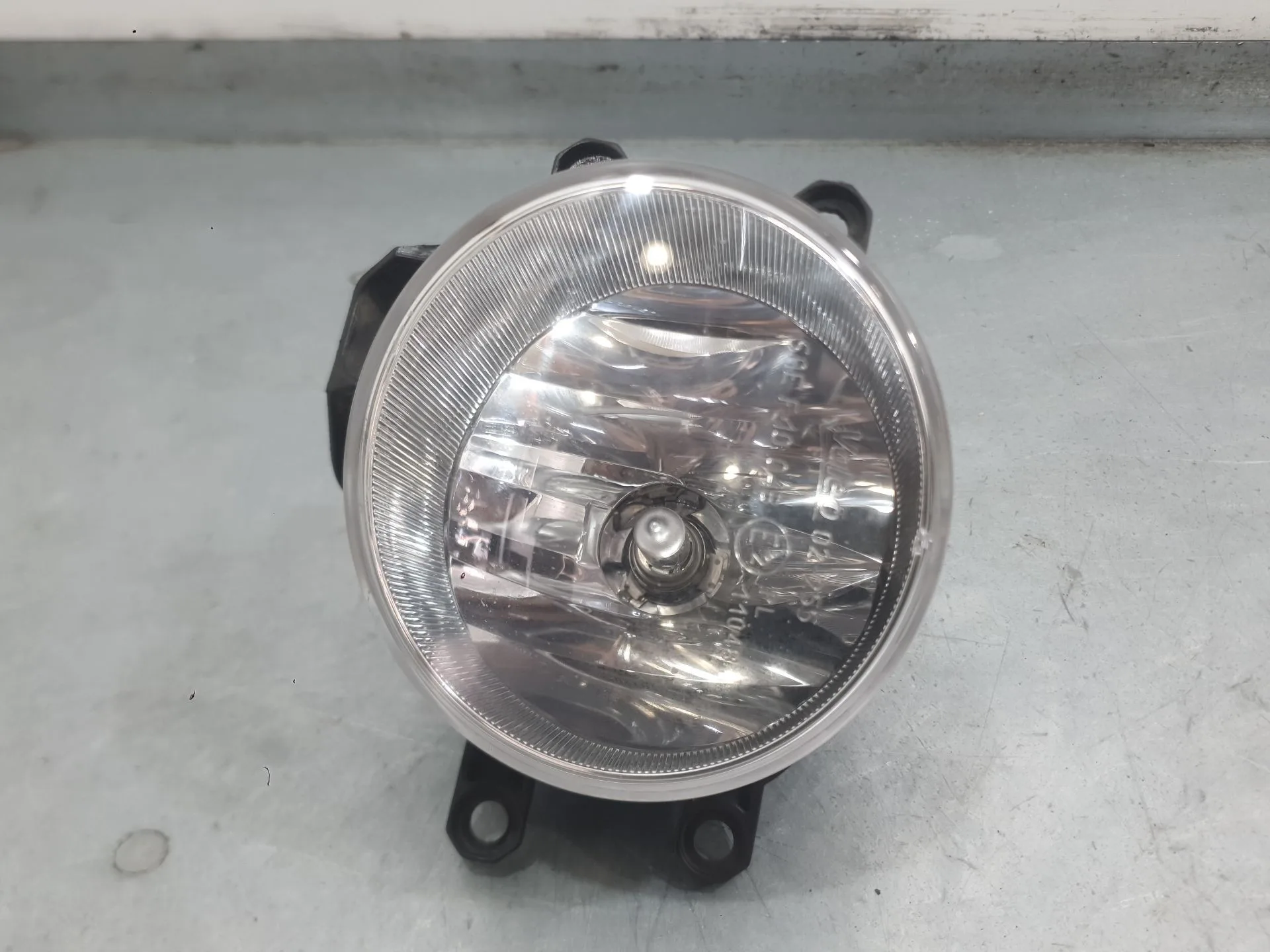 Faro Antiniebla Izquierdo para Toyota Aygo (_B4_)