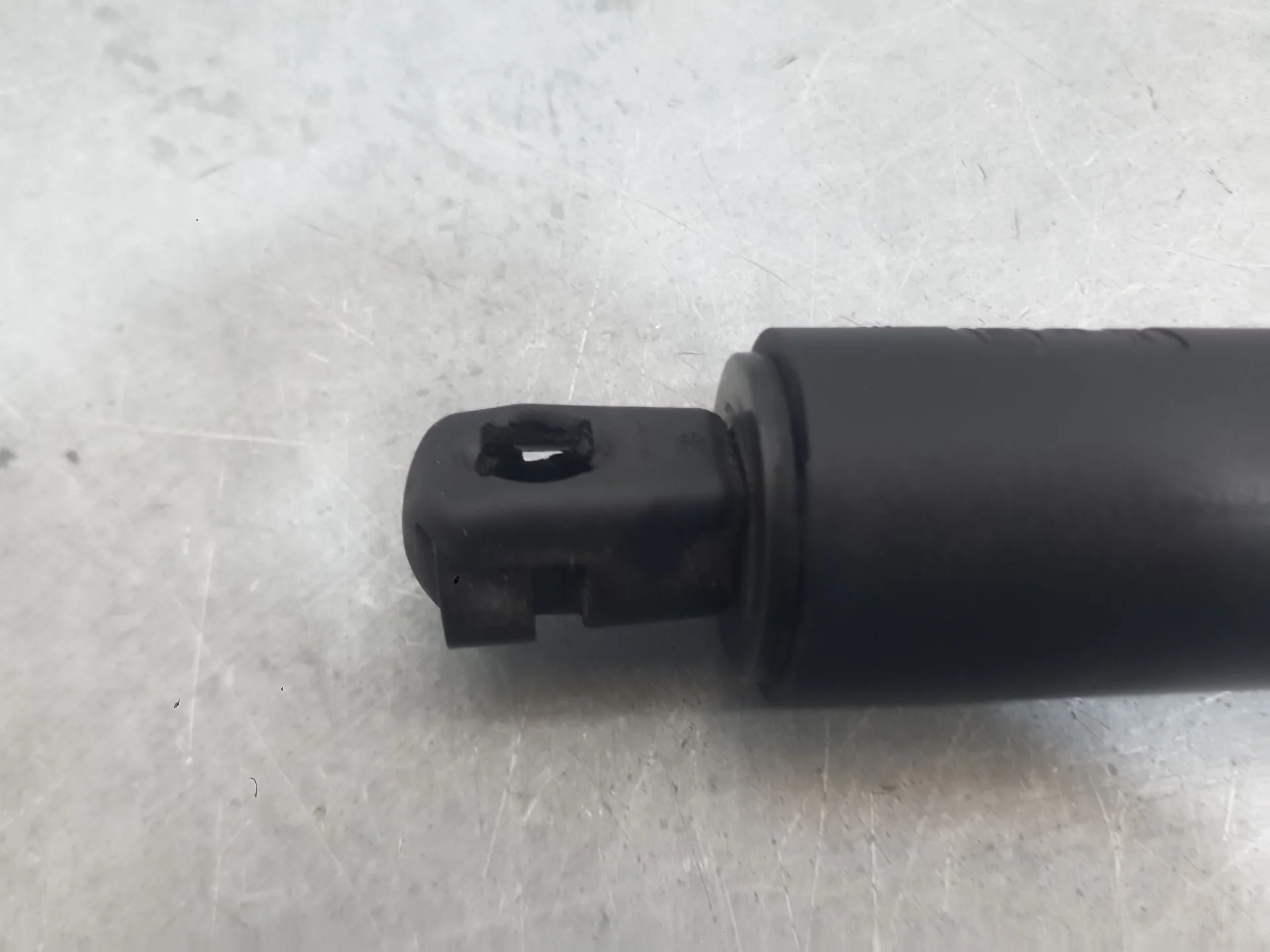 Amortiguadores Maletero / Porton para Ford Mondeo V Hatchback (Ce)