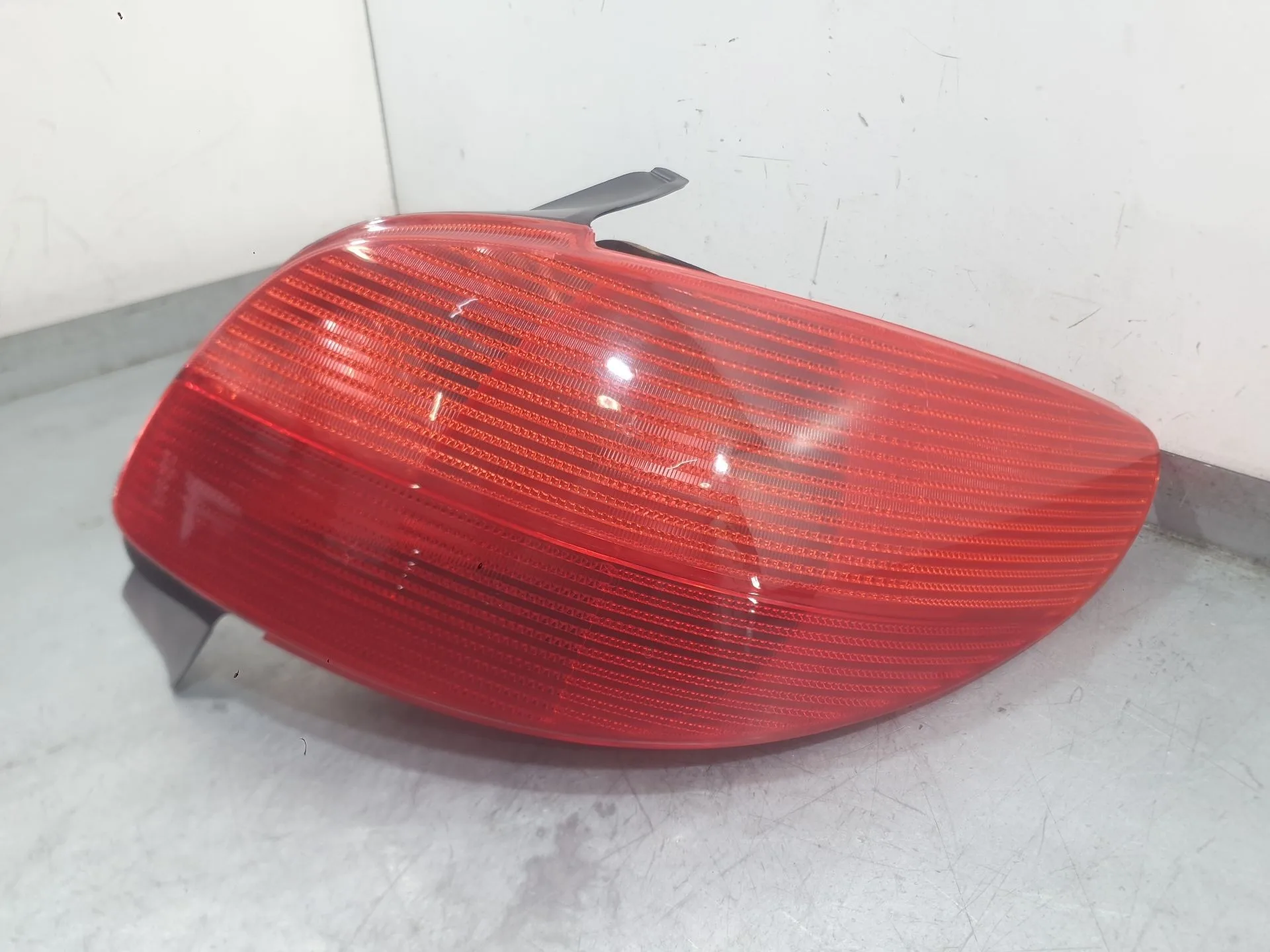 Piloto Trasero Derecho para Peugeot 206 Hatchback (2A/C)