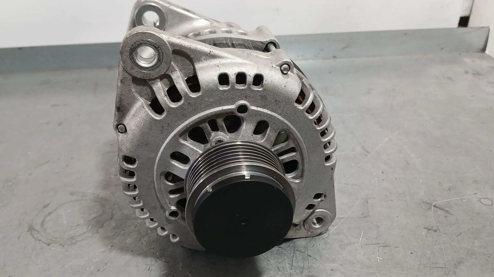Alternador para Opel Astra H Gtc (A04)