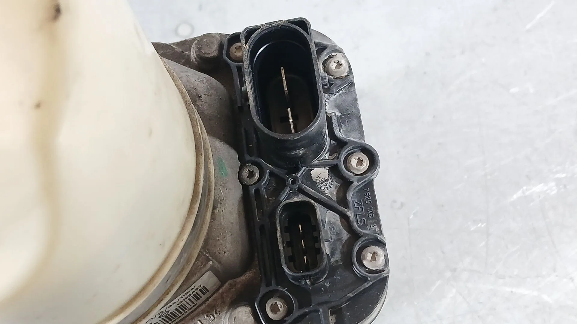 Bomba Direccion Electrica para Opel Astra H Gtc (A04)
