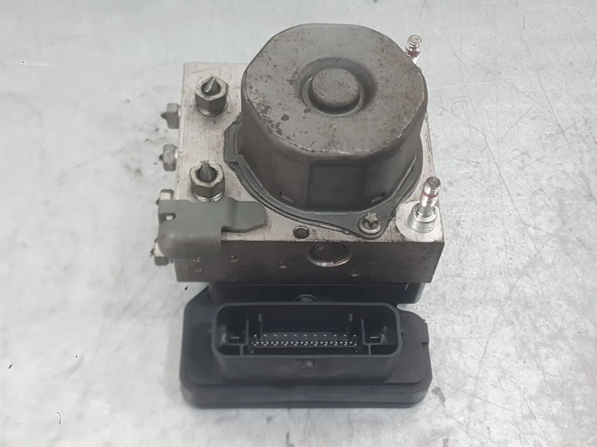Abs para Toyota Auris (_E18_)