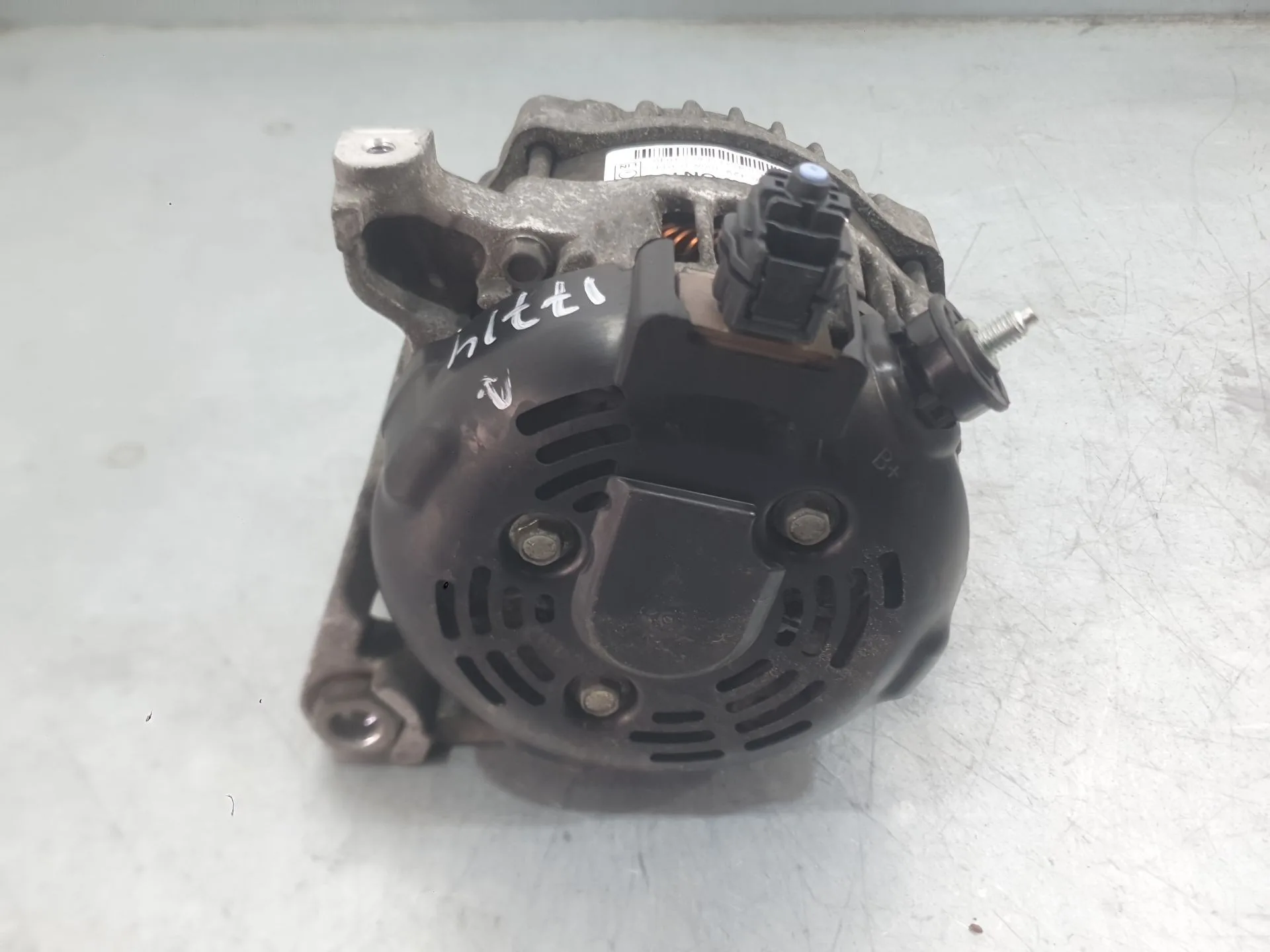 Alternador para Toyota Auris (_E18_)
