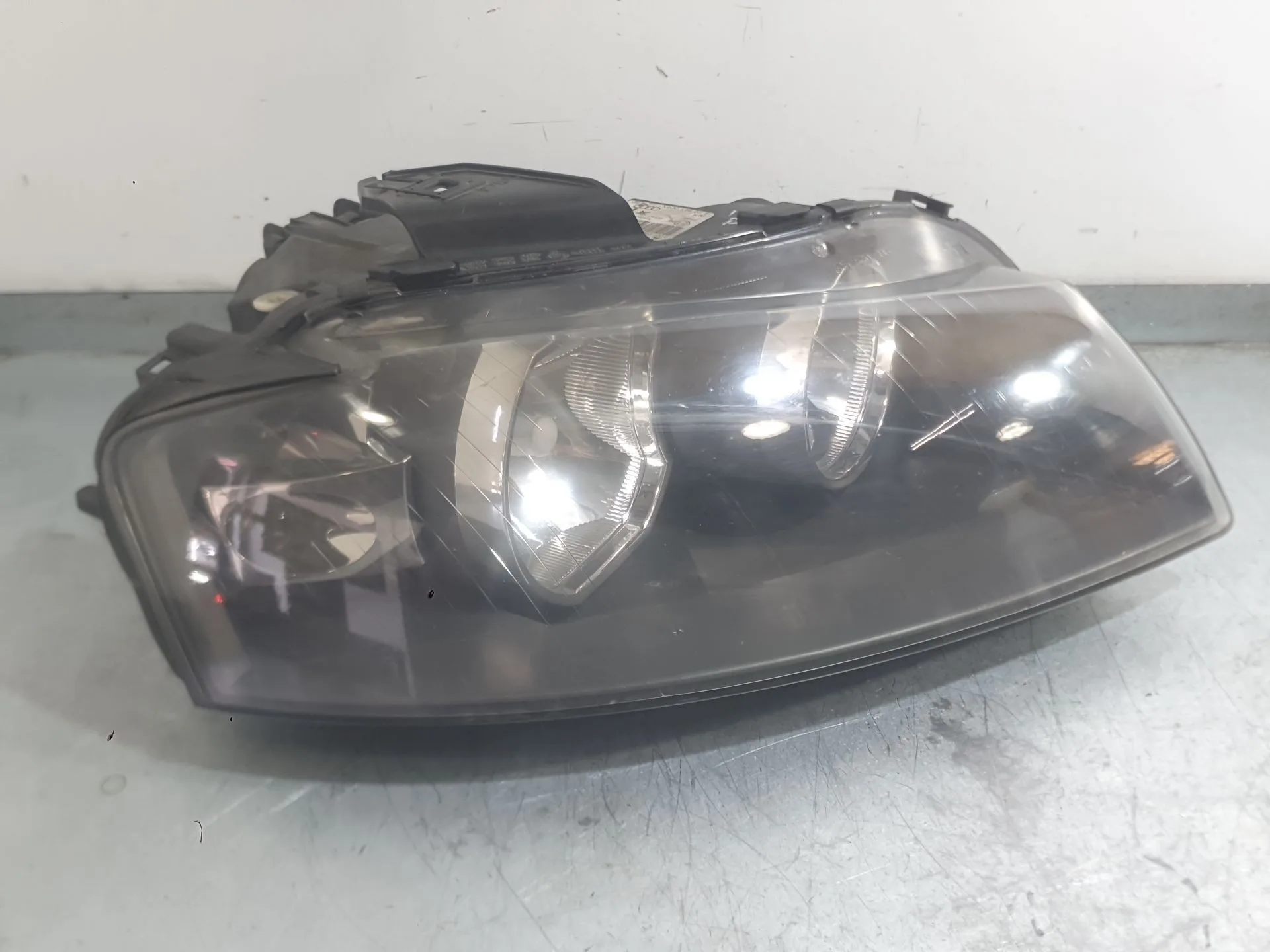 Faro Derecho para Audi A3 Sportback (8Pa)