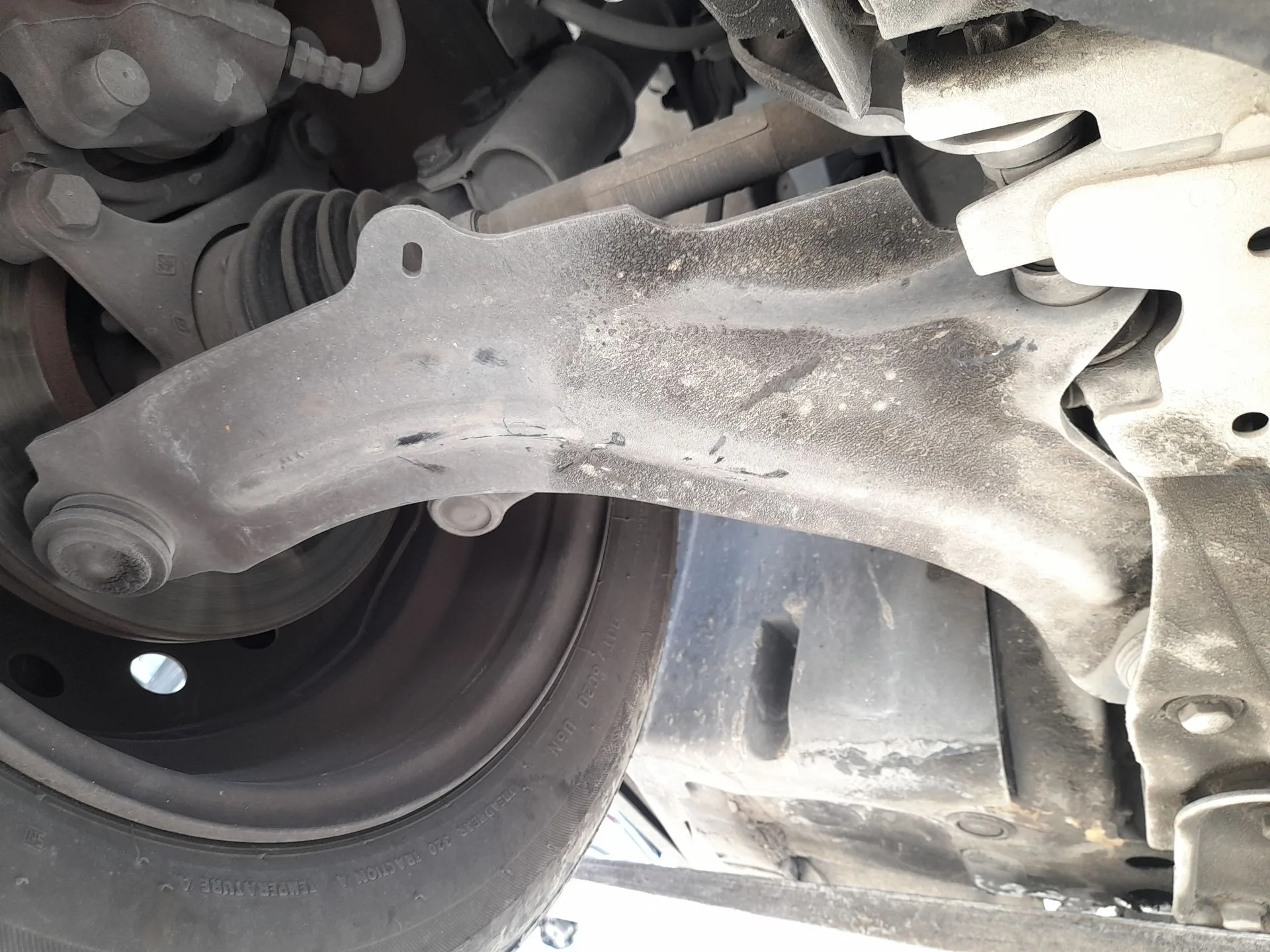 Brazo Suspension Inferior Delantero Derecho para Renault Captur I (J5_, H5_)