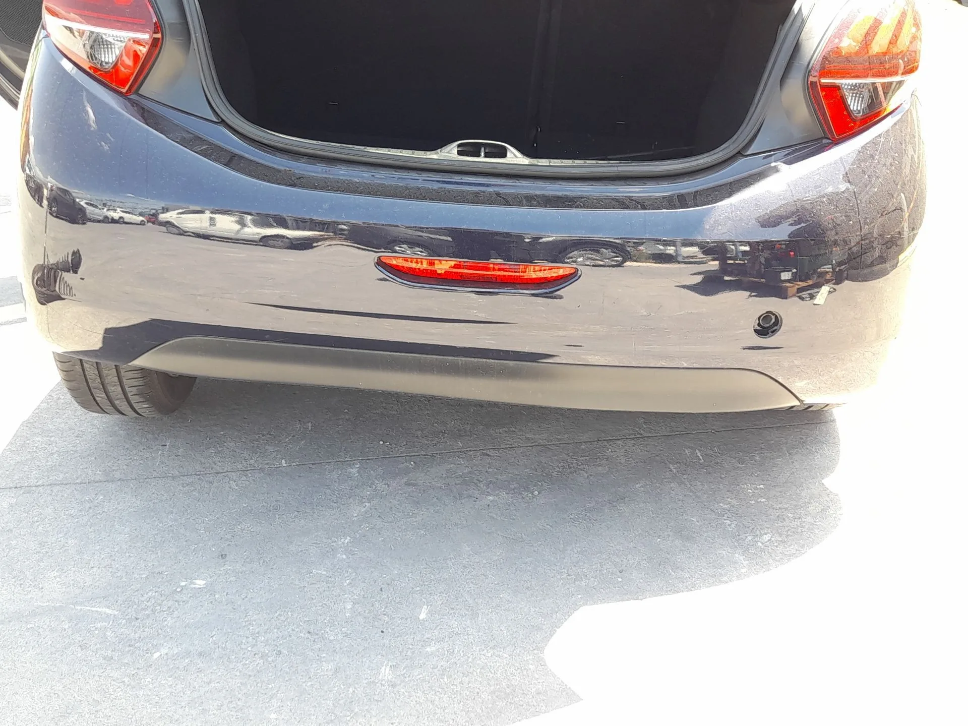 Paragolpes Trasero para Peugeot 208 I (Ca_, Cc_)