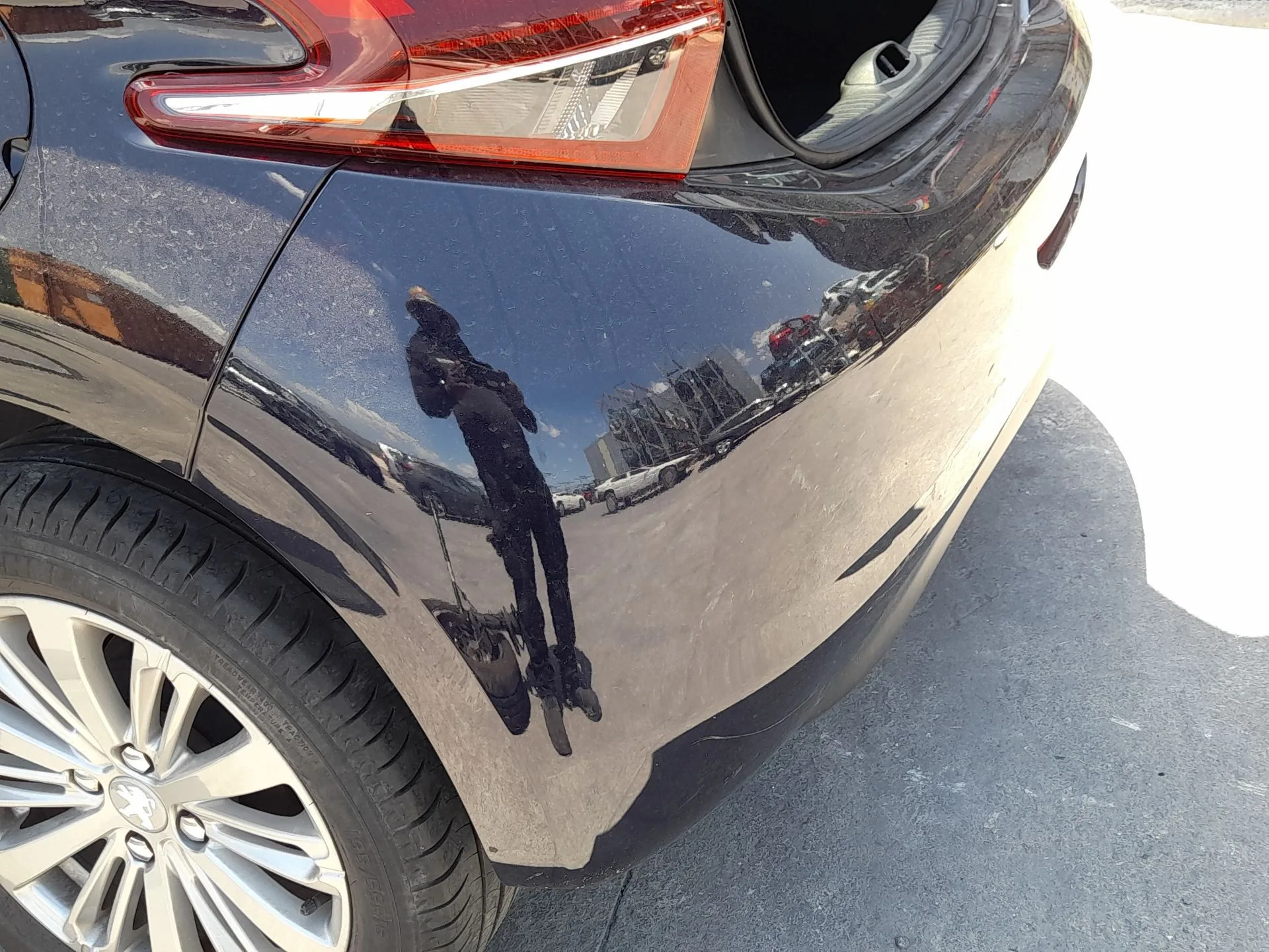 Paragolpes Trasero para Peugeot 208 I (Ca_, Cc_)