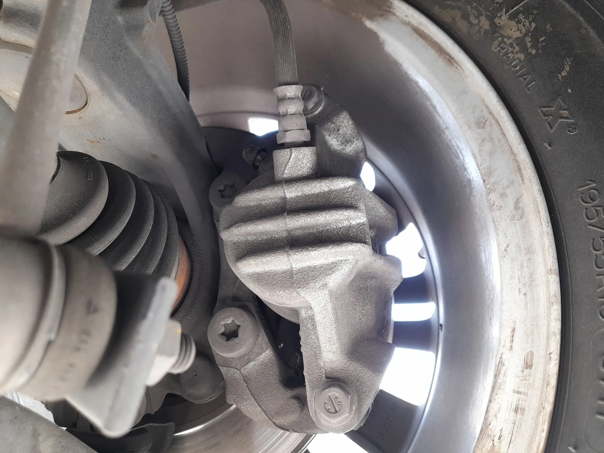 Pinza Freno Delantera Izquierda para Peugeot 208 I (Ca_, Cc_)