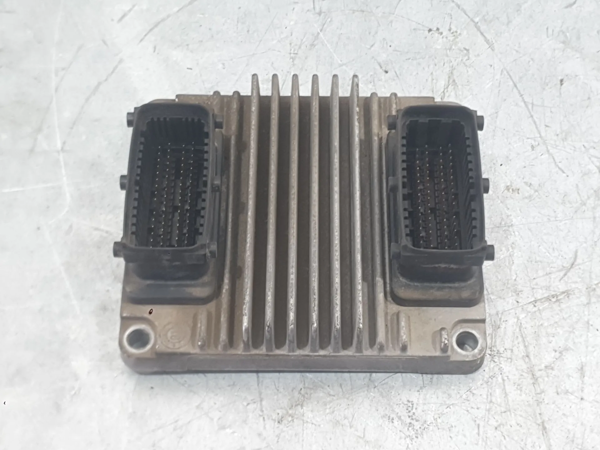 Centralita Motor Uce para Opel Corsa C (X01)
