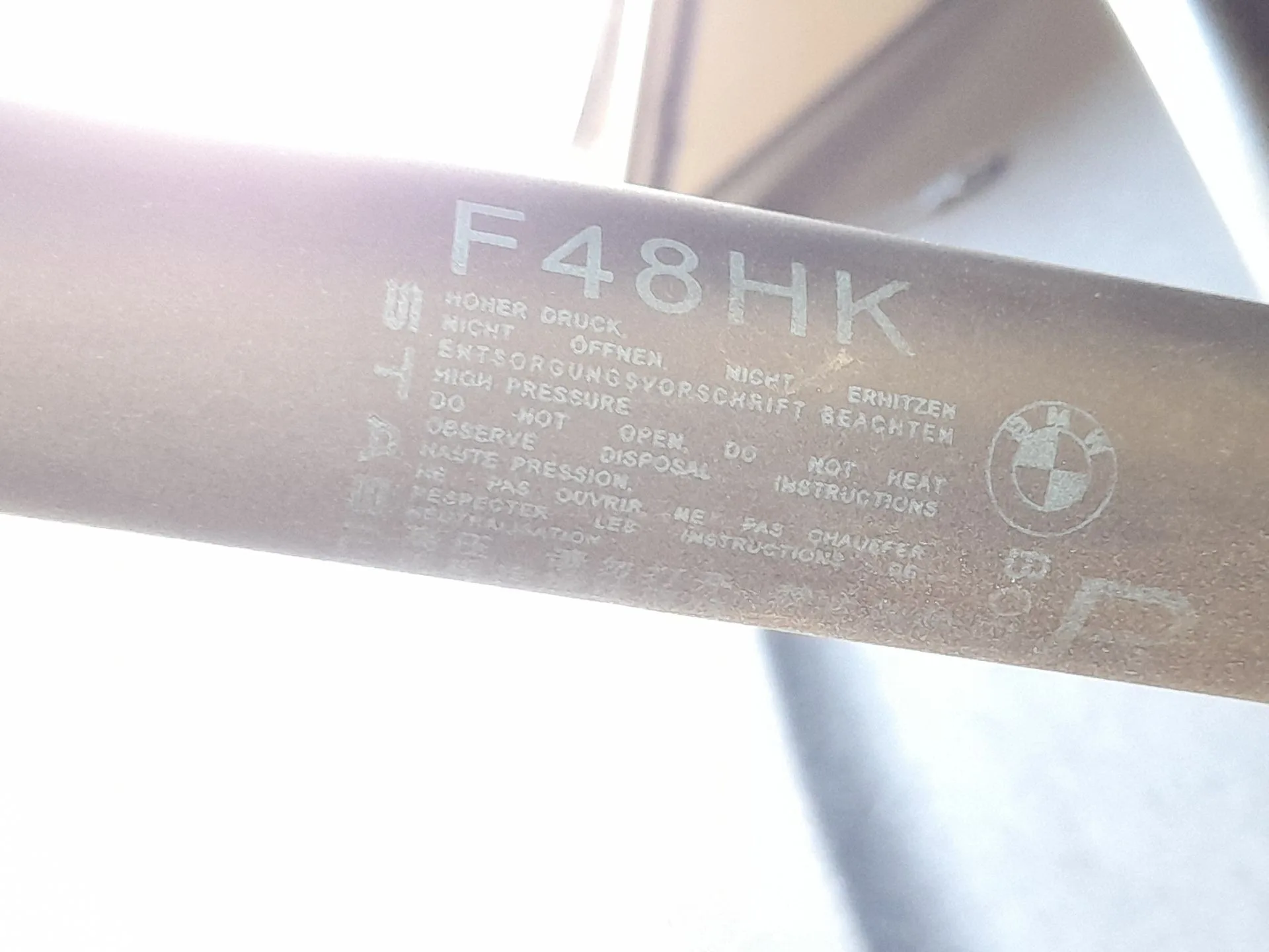 Amortiguadores Maletero / Porton para Bmw X1 (F48)
