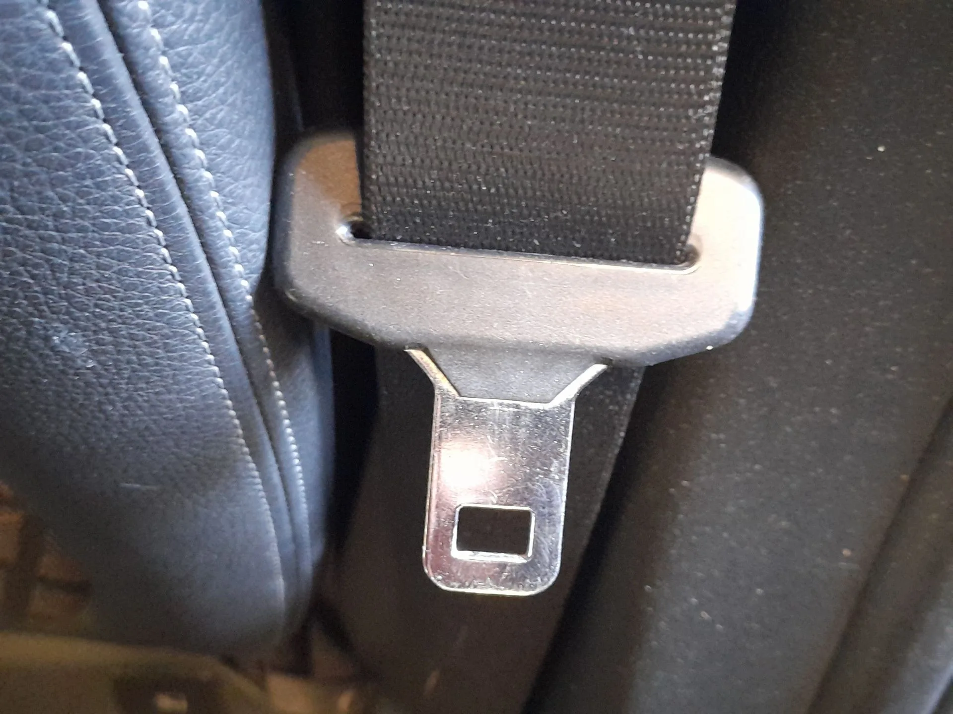 Cinturon Seguridad Trasero Izquierdo para Bmw X1 (F48)