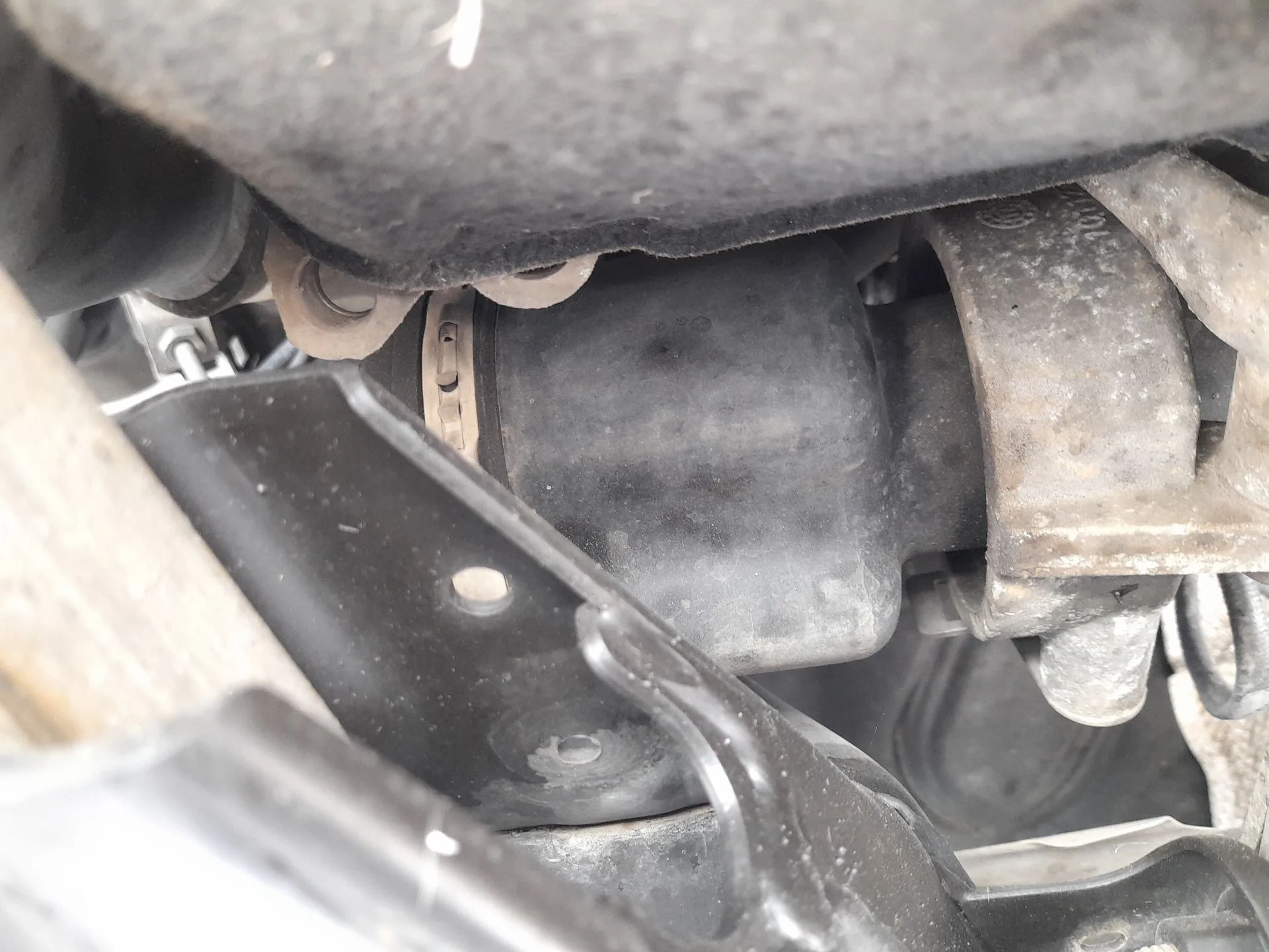 Transmision Delantera Derecha para Bmw X1 (F48)