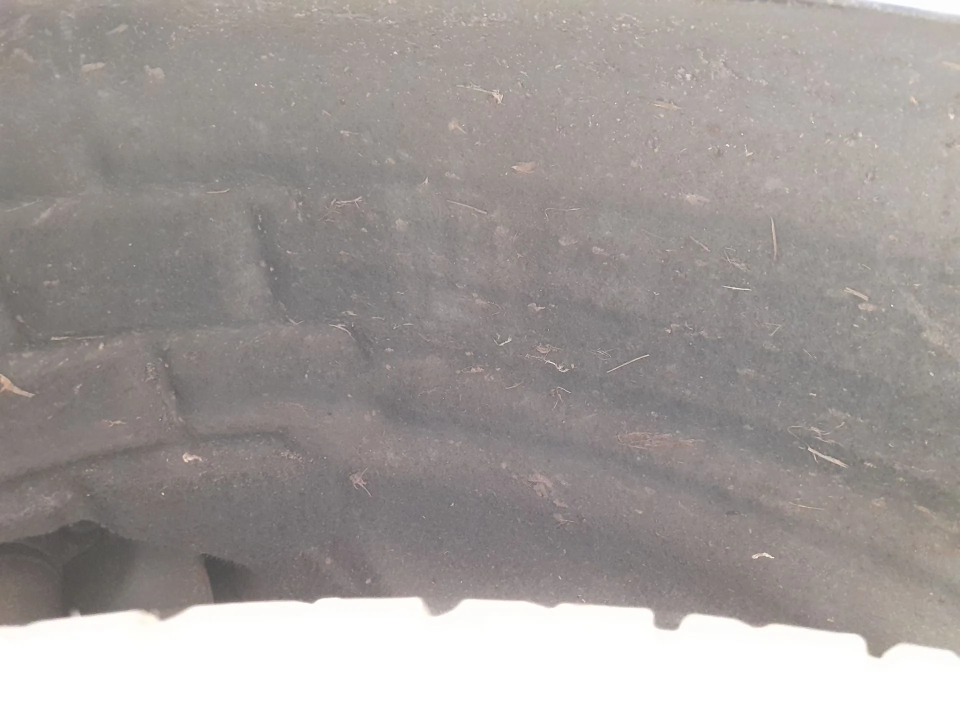 Plastico Pase Rueda Tras. Dch. para Ford Focus Iii
