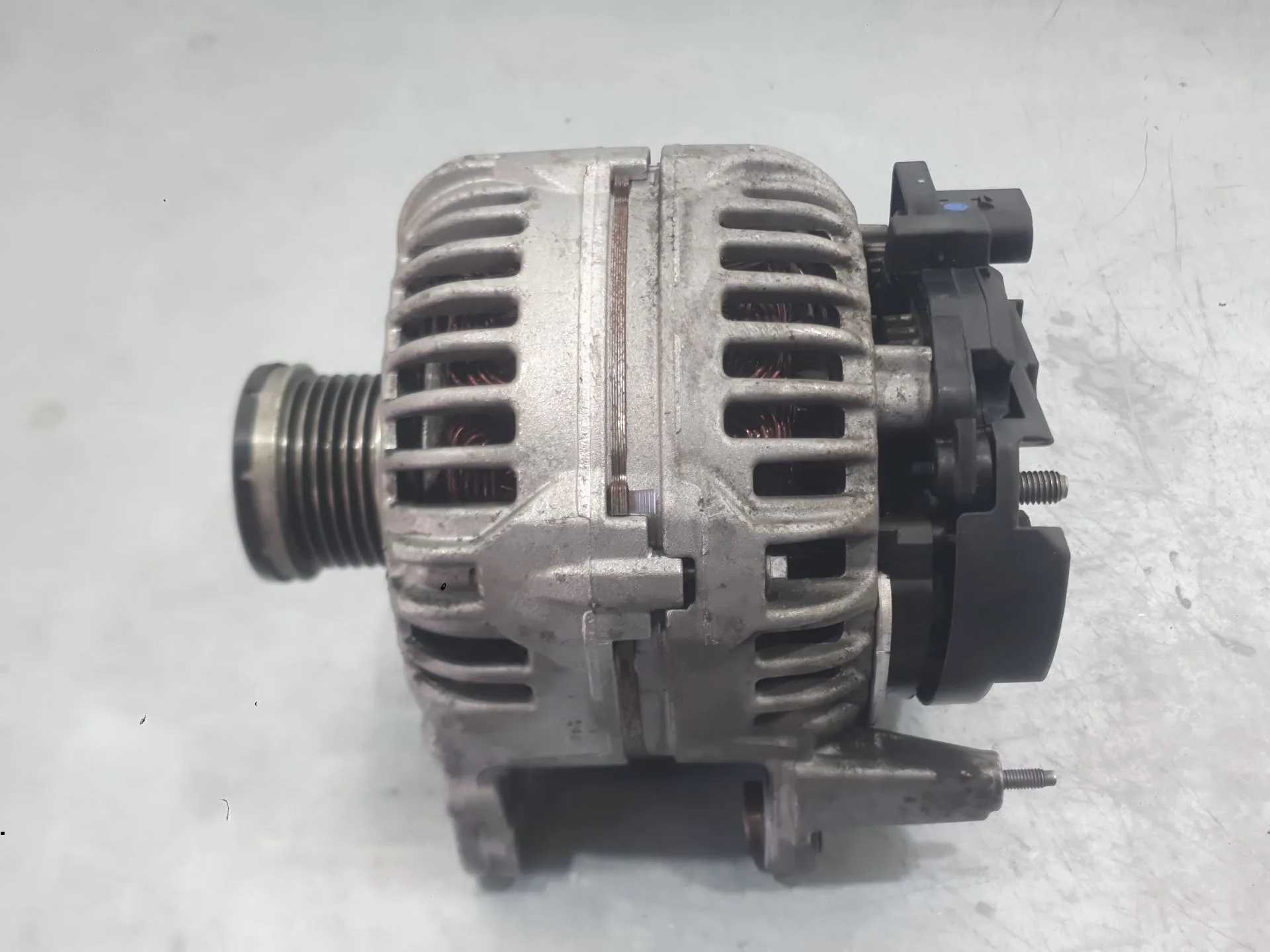 Alternador para Volkswagen Golf Vi (5K1)