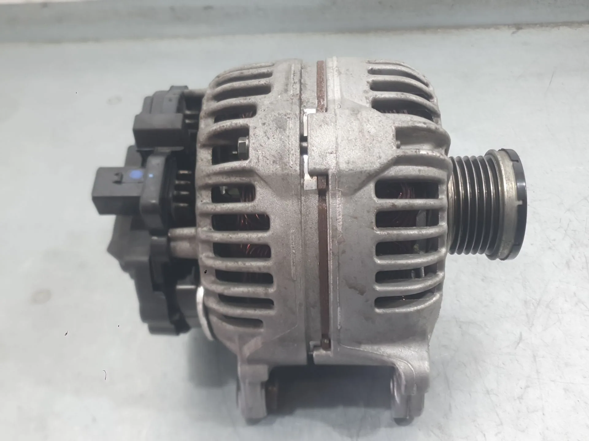 Alternador para Volkswagen Golf Vi (5K1)