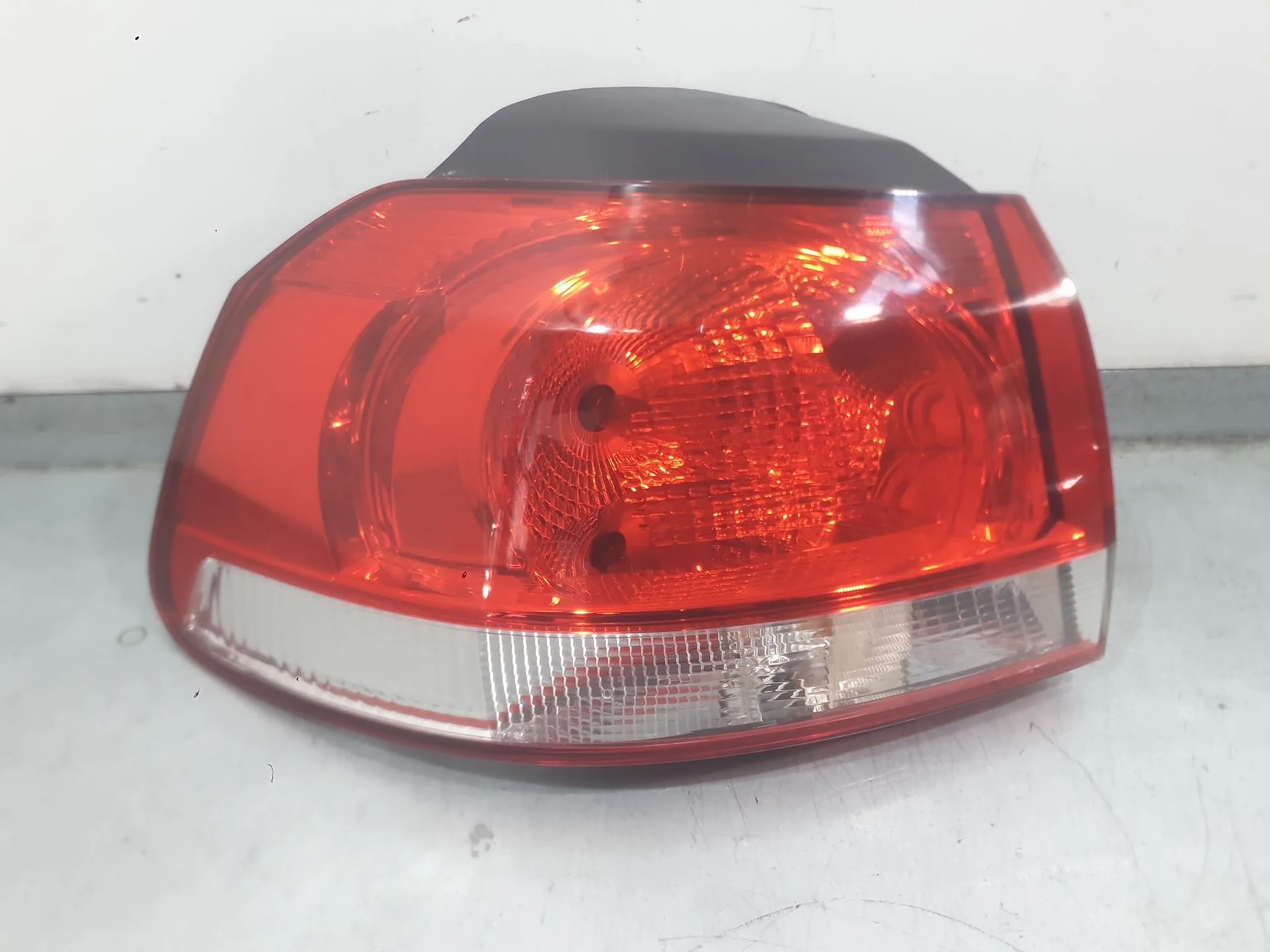 Piloto Trasero Izquierdo Exterior para Volkswagen Golf Vi (5K1)