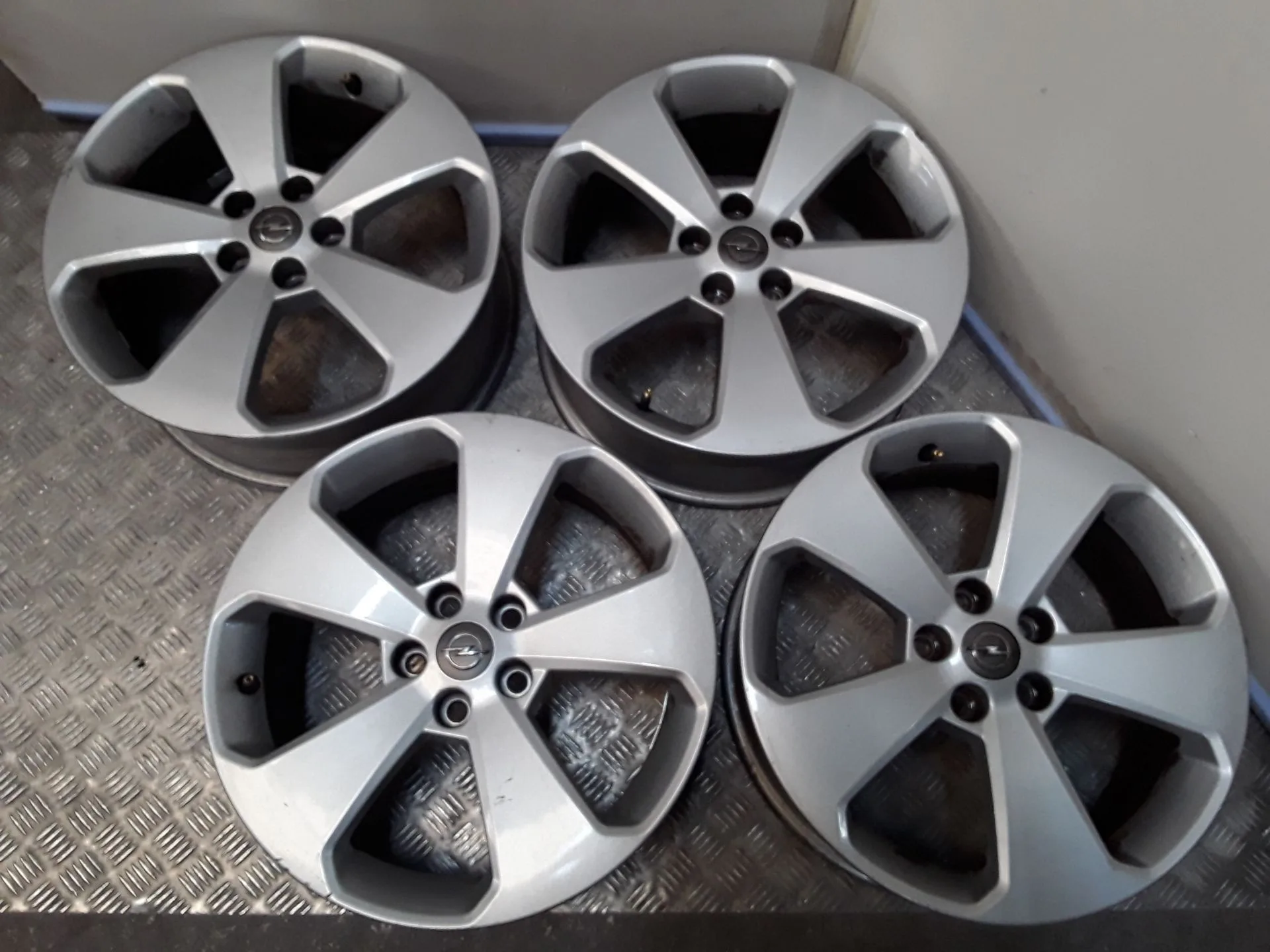 Juego Llantas Aluminio para Opel Mokka / Mokka X (J13)