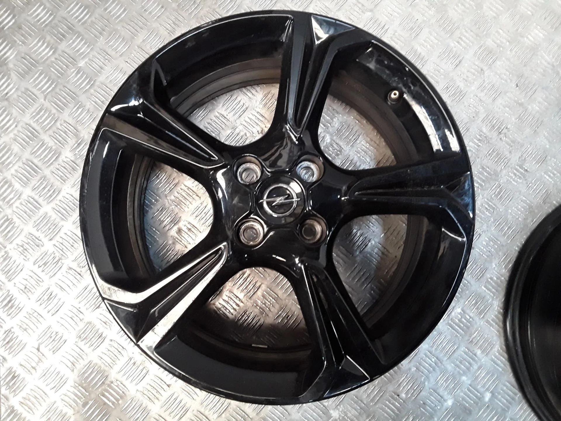 Juego Llantas Aluminio para Opel Corsa F (P2Jo)