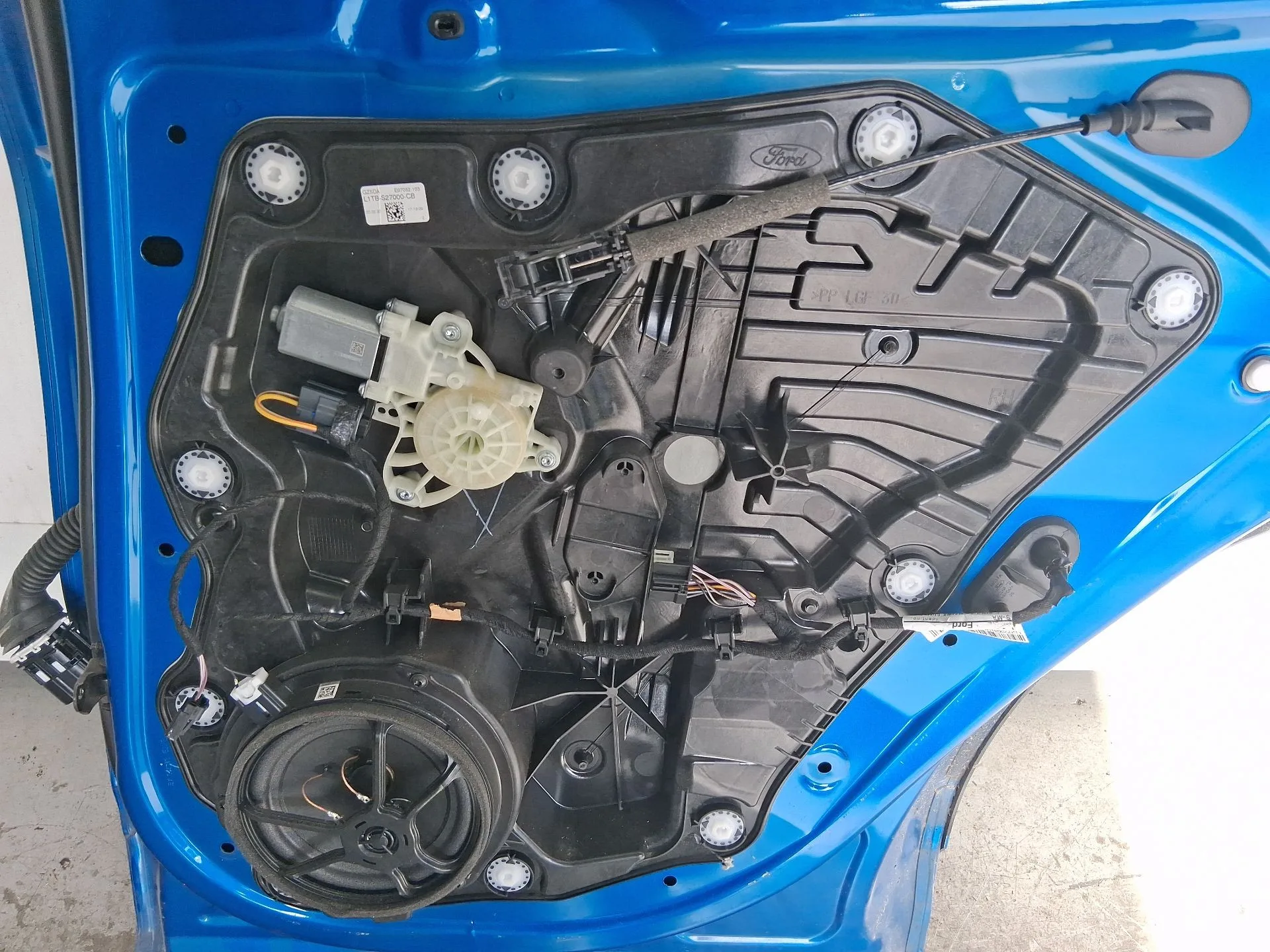 Elevalunas Trasero Derecho para Ford Puma (J2K, Cf7)