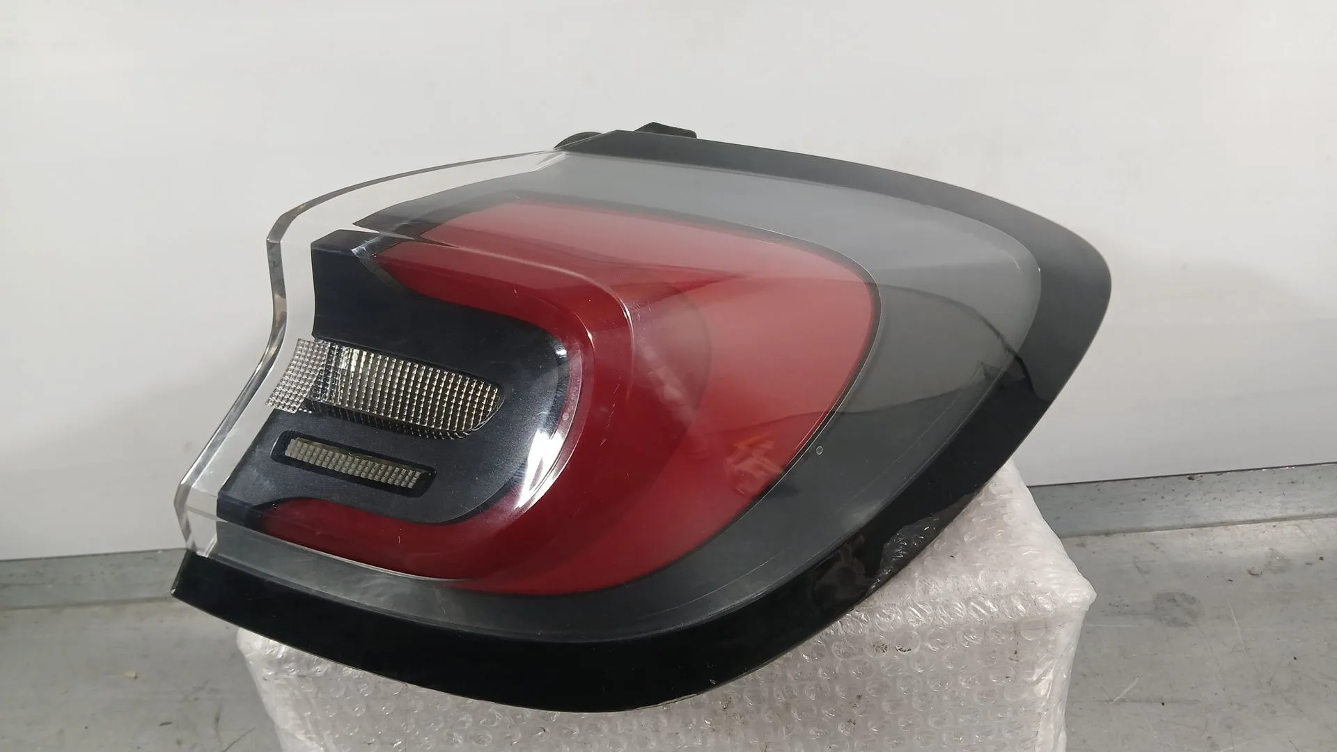 Piloto Trasero Derecho Exterior para Ford Puma (J2K, Cf7)