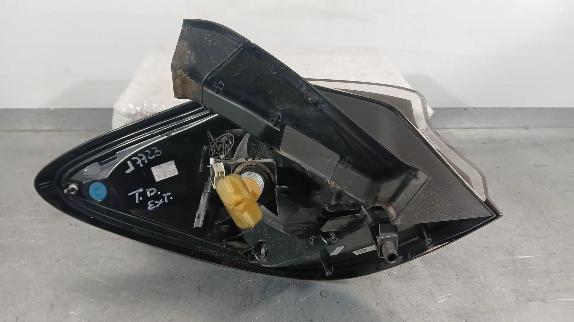 Piloto Trasero Derecho Exterior para Ford Puma (J2K, Cf7)