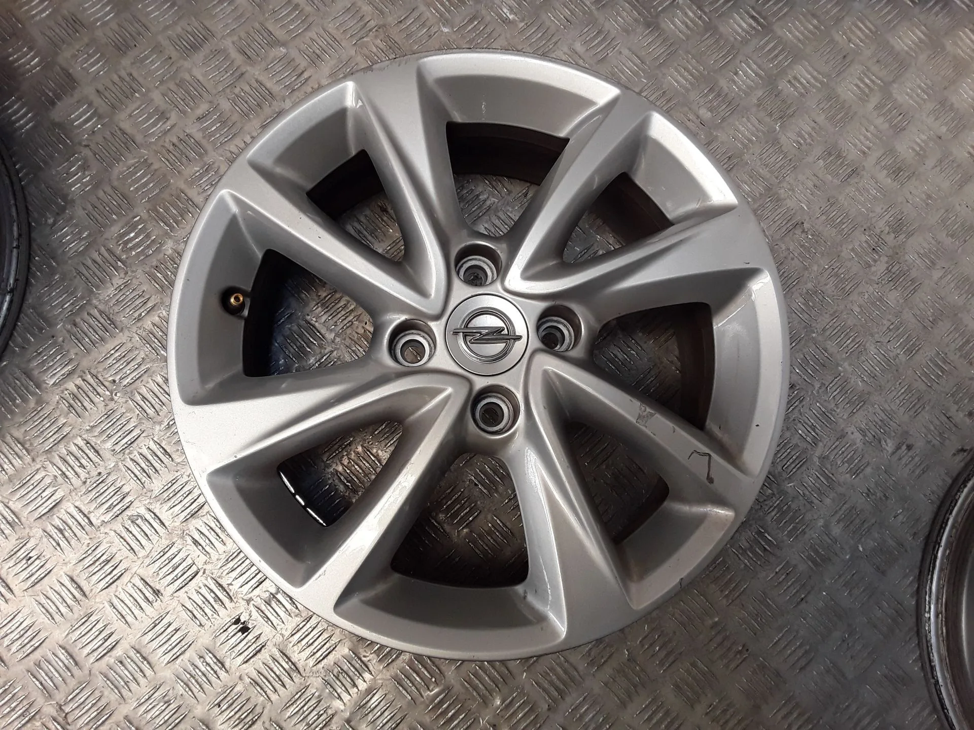 Juego Llantas Aluminio para Opel Corsa F (P2Jo)