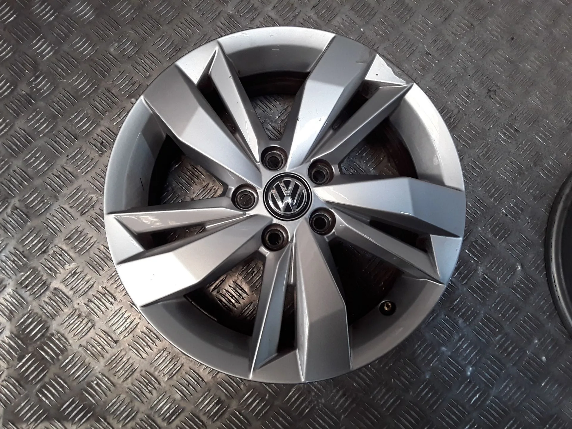 Juego Llantas Aluminio para Volkswagen Polo Vi (Aw1, Bz1, Ae1)