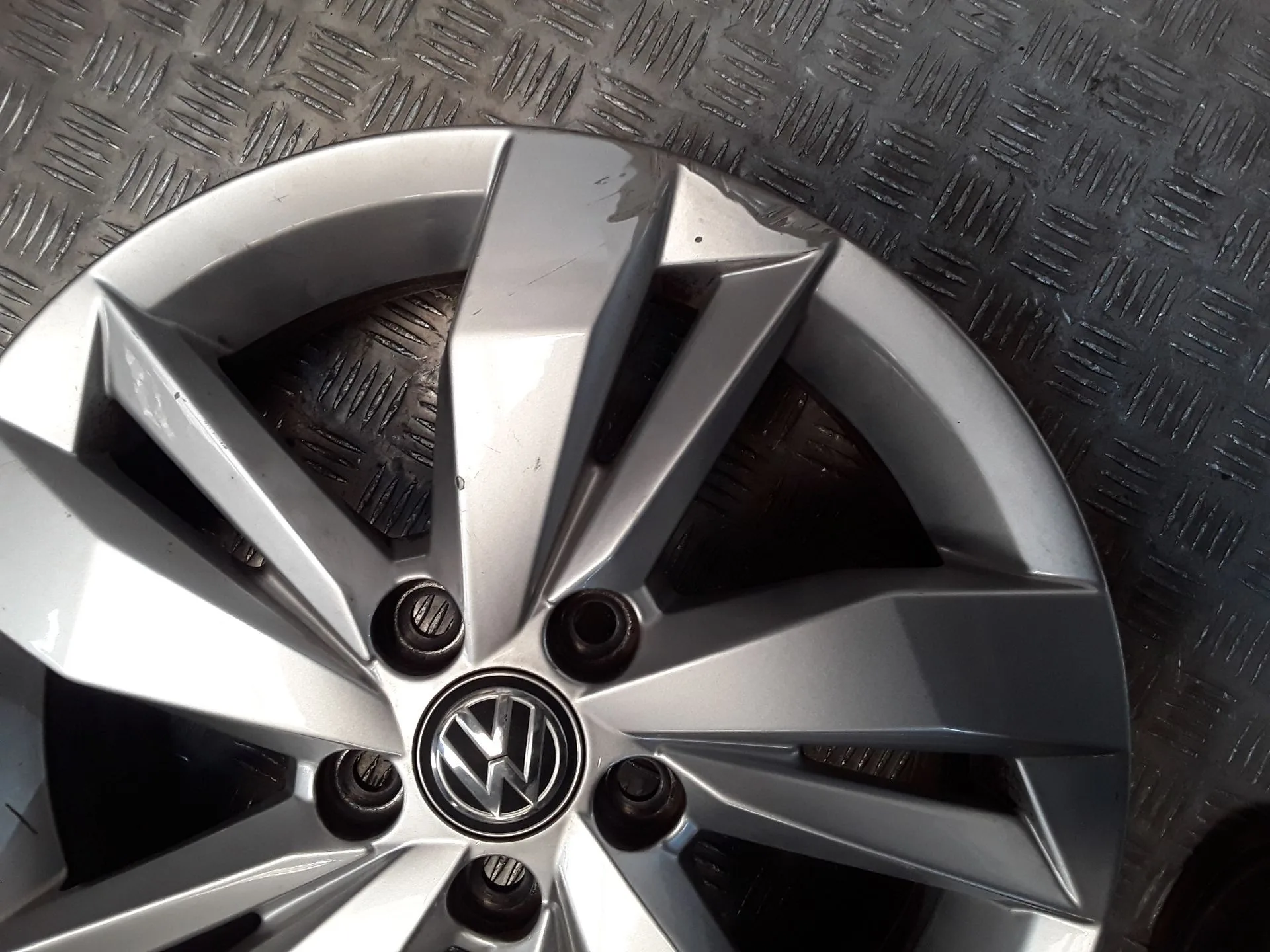Juego Llantas Aluminio para Volkswagen Polo Vi (Aw1, Bz1, Ae1)
