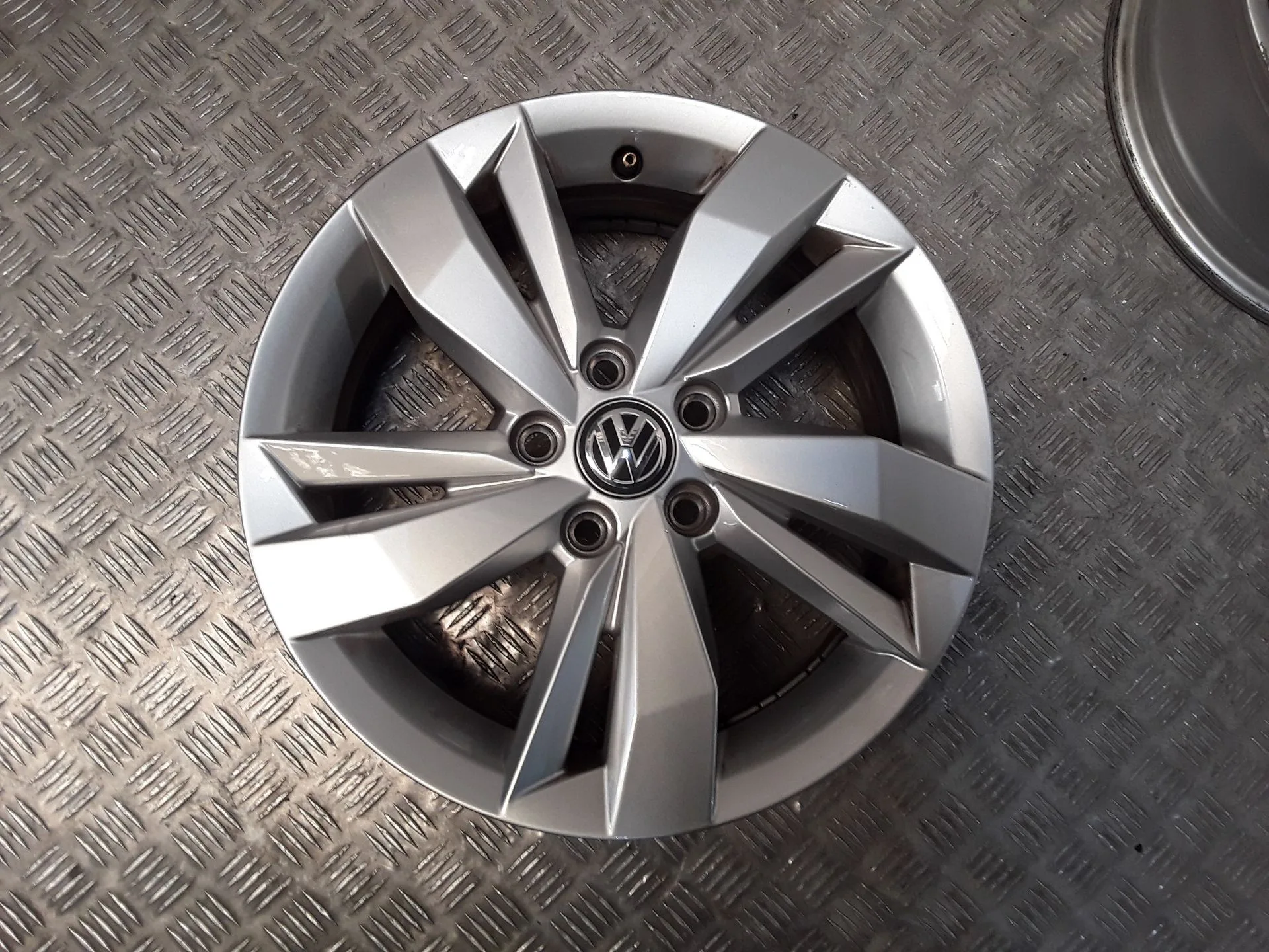 Juego Llantas Aluminio para Volkswagen Polo Vi (Aw1, Bz1, Ae1)