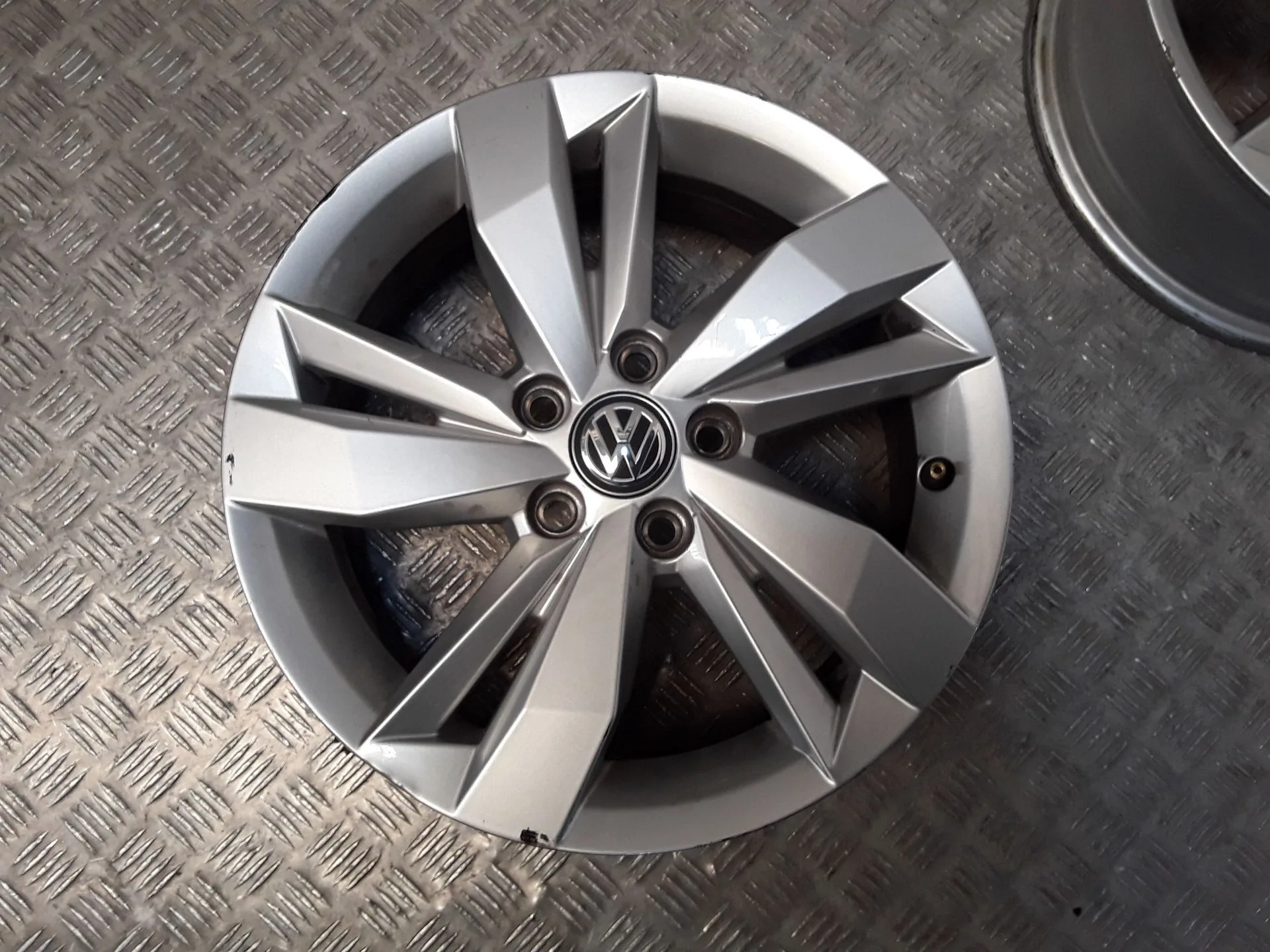 Juego Llantas Aluminio para Volkswagen Polo Vi (Aw1, Bz1, Ae1)