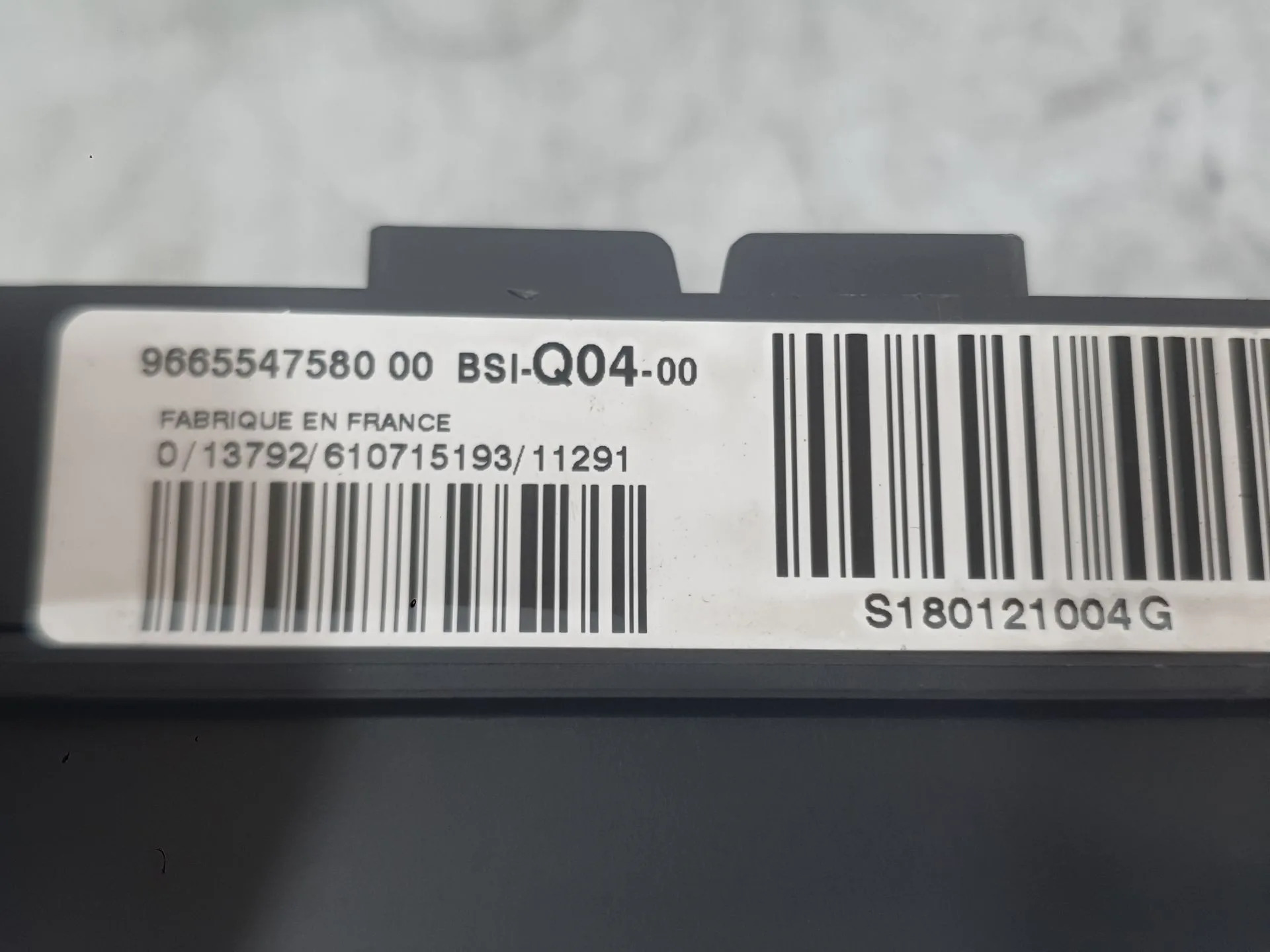 Caja Reles / Fusibles para Peugeot 508 I (8D_)