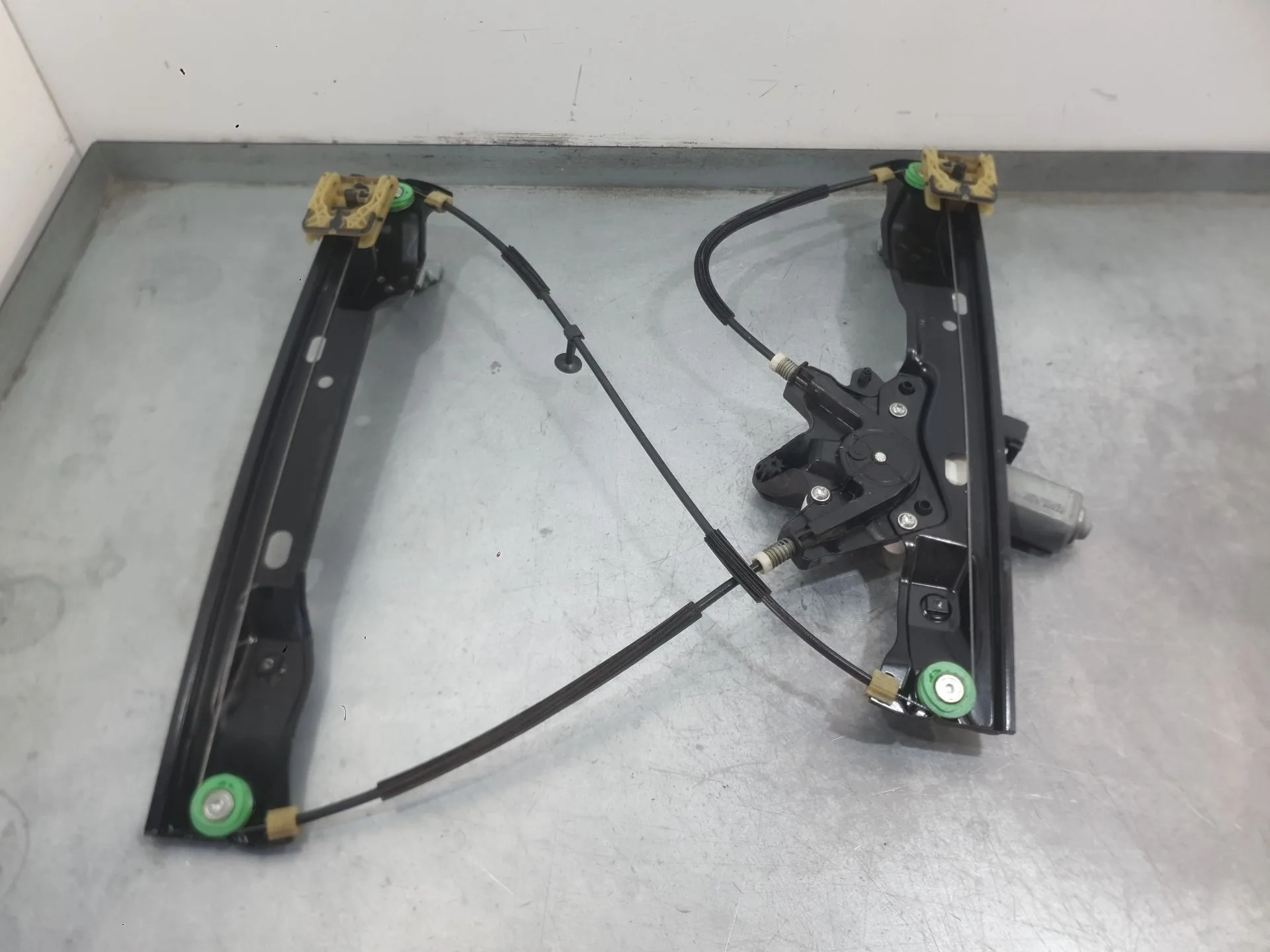Elevalunas Delantero Izquierdo para Ford Focus Iii
