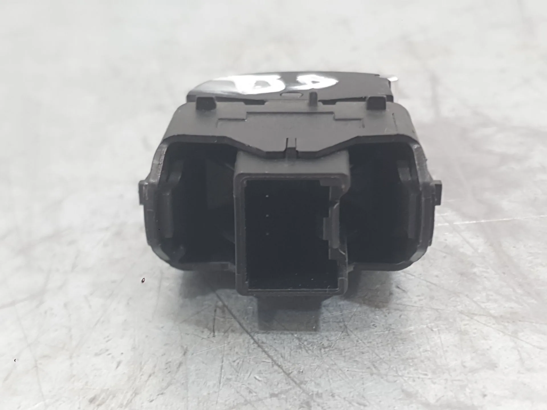 Mando Elevalunas Delantero Derecho para Ford Focus Iii