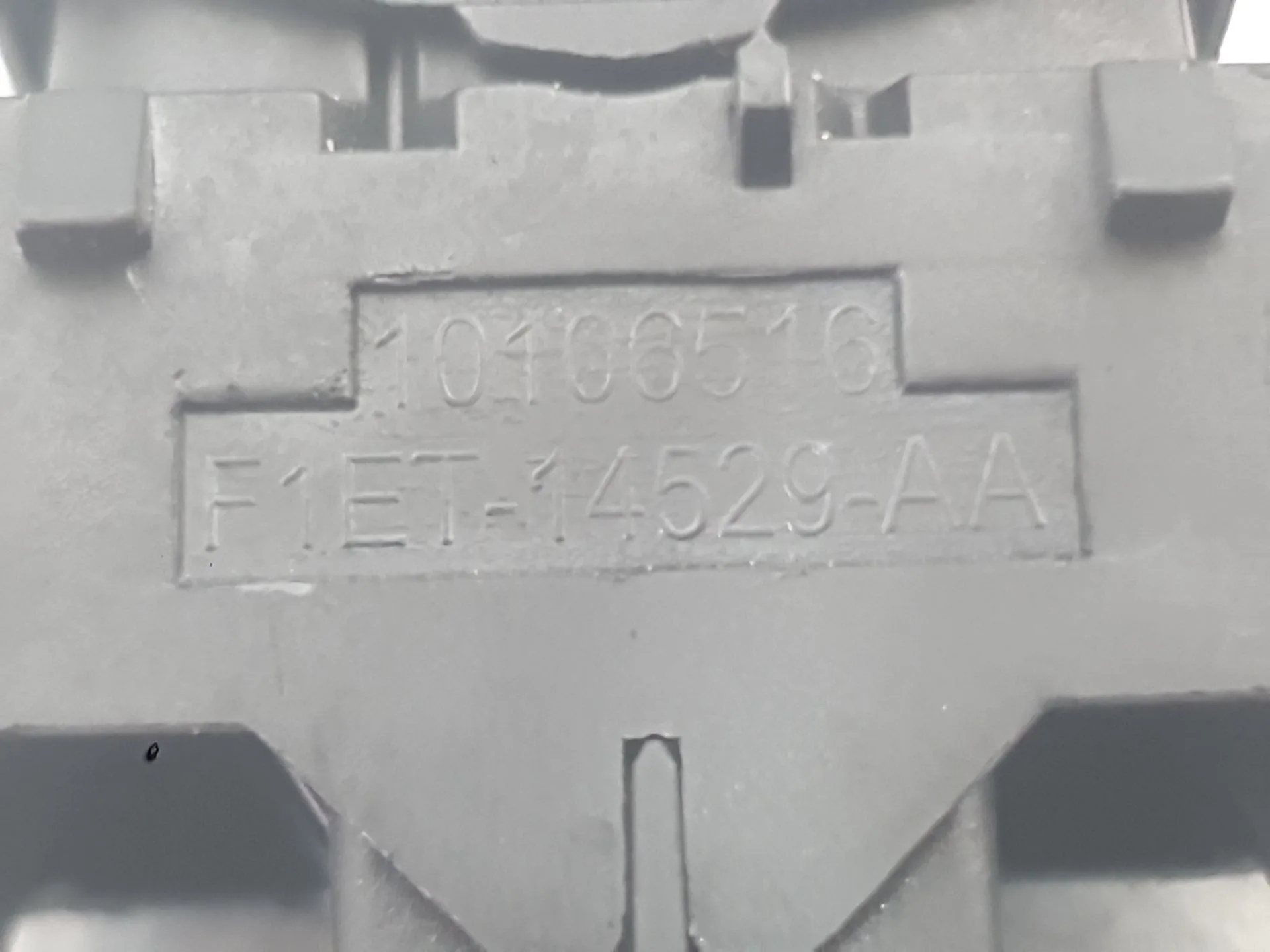 Mando Elevalunas Delantero Derecho para Ford Focus Iii