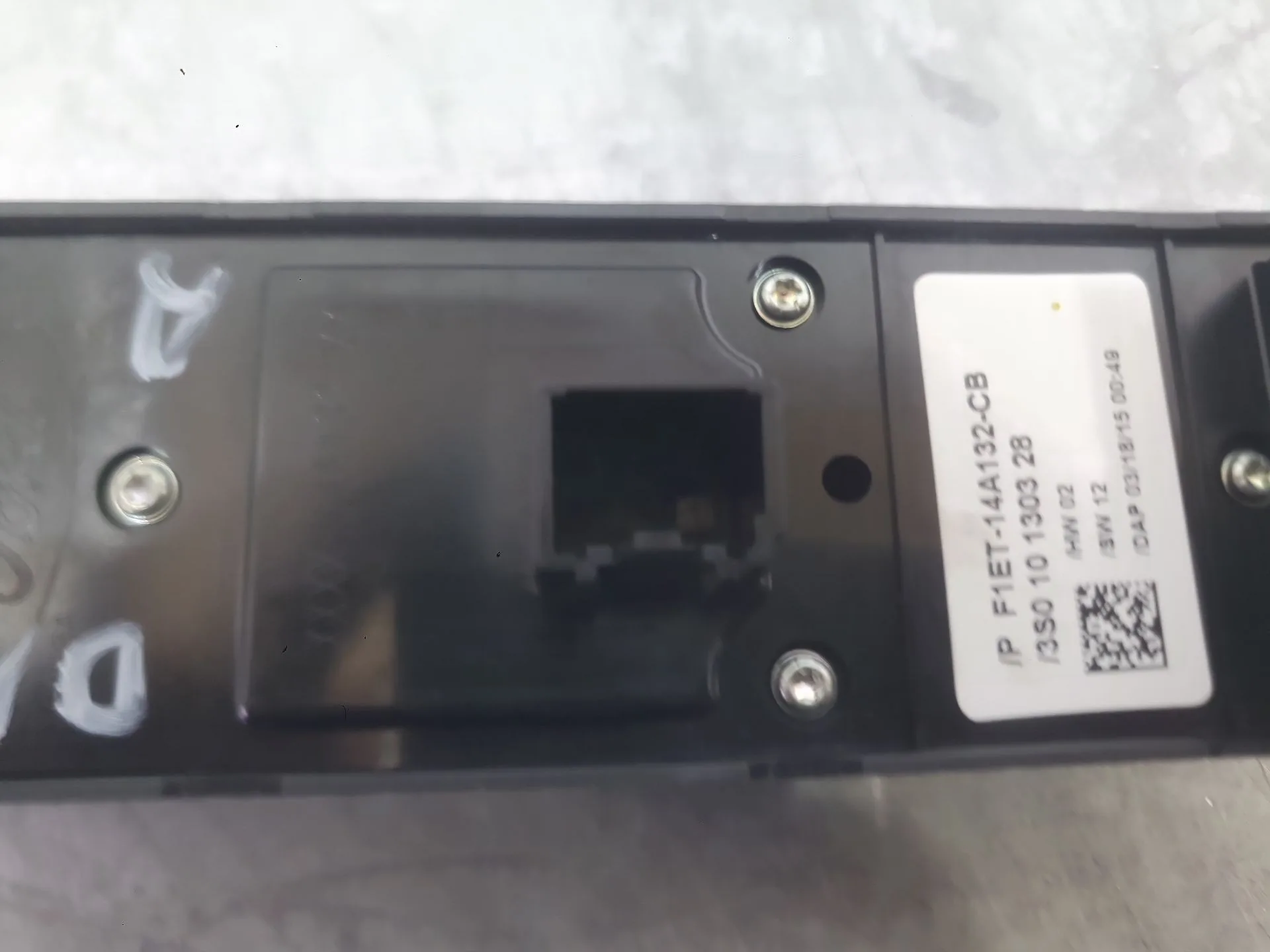 Mando Elevalunas Delantero Izquierdo para Ford Focus Iii