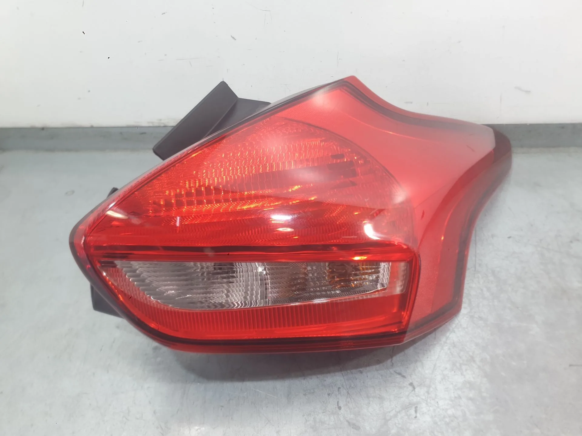 Piloto Trasero Derecho para Ford Focus Iii