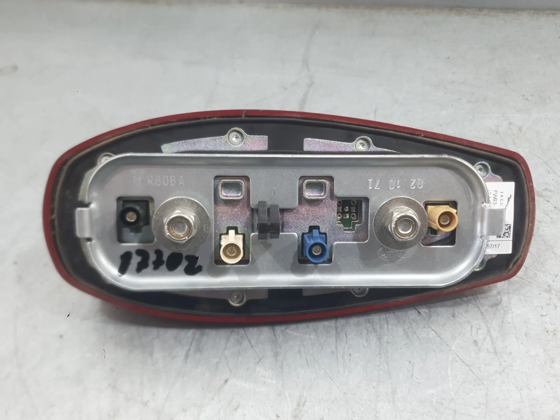 Antena para Jaguar F-Pace (X761)